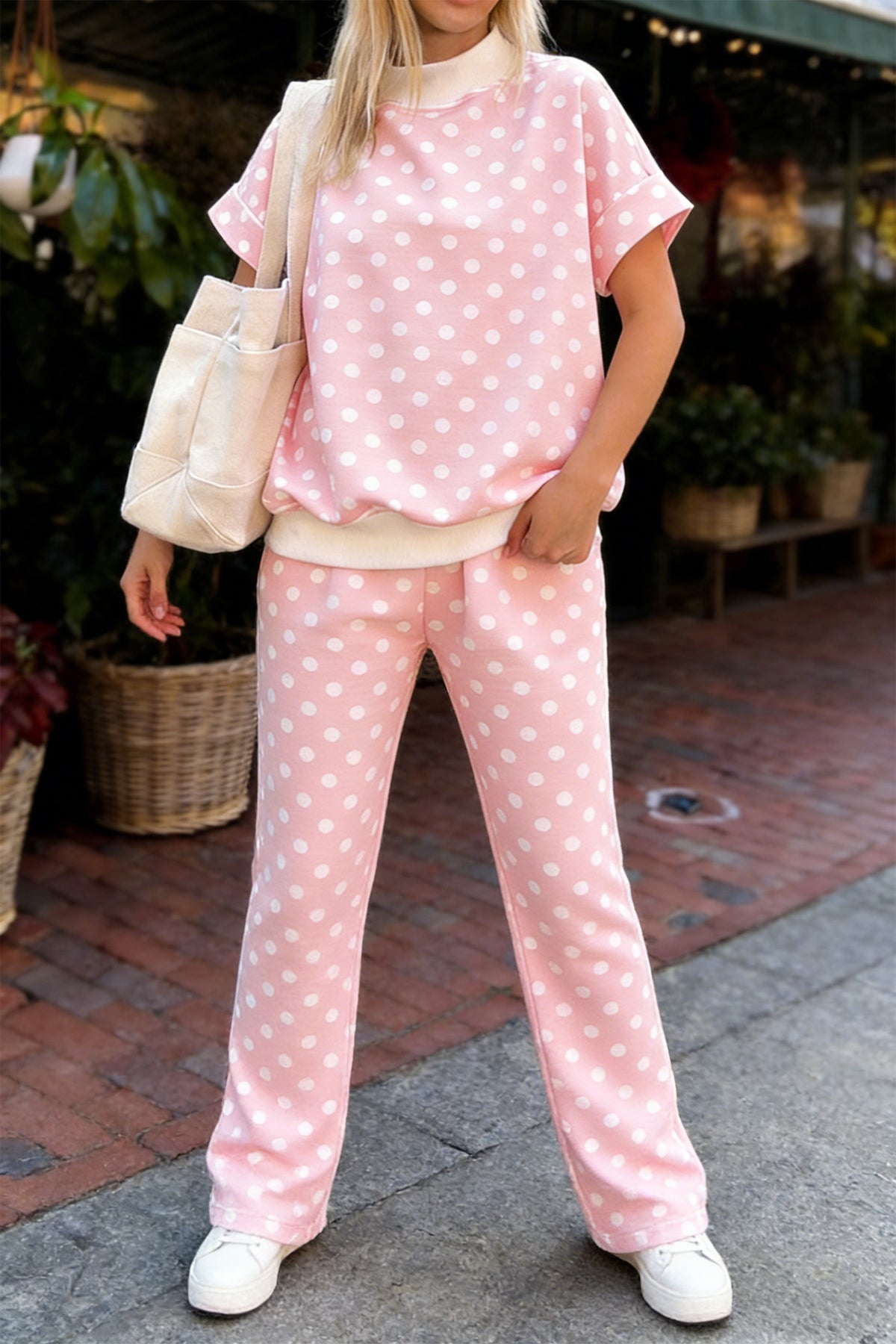 Women's Pink Polka Dot Print Mock Neck Short-Sleeve Top Shift Pants Two-Piece Set
