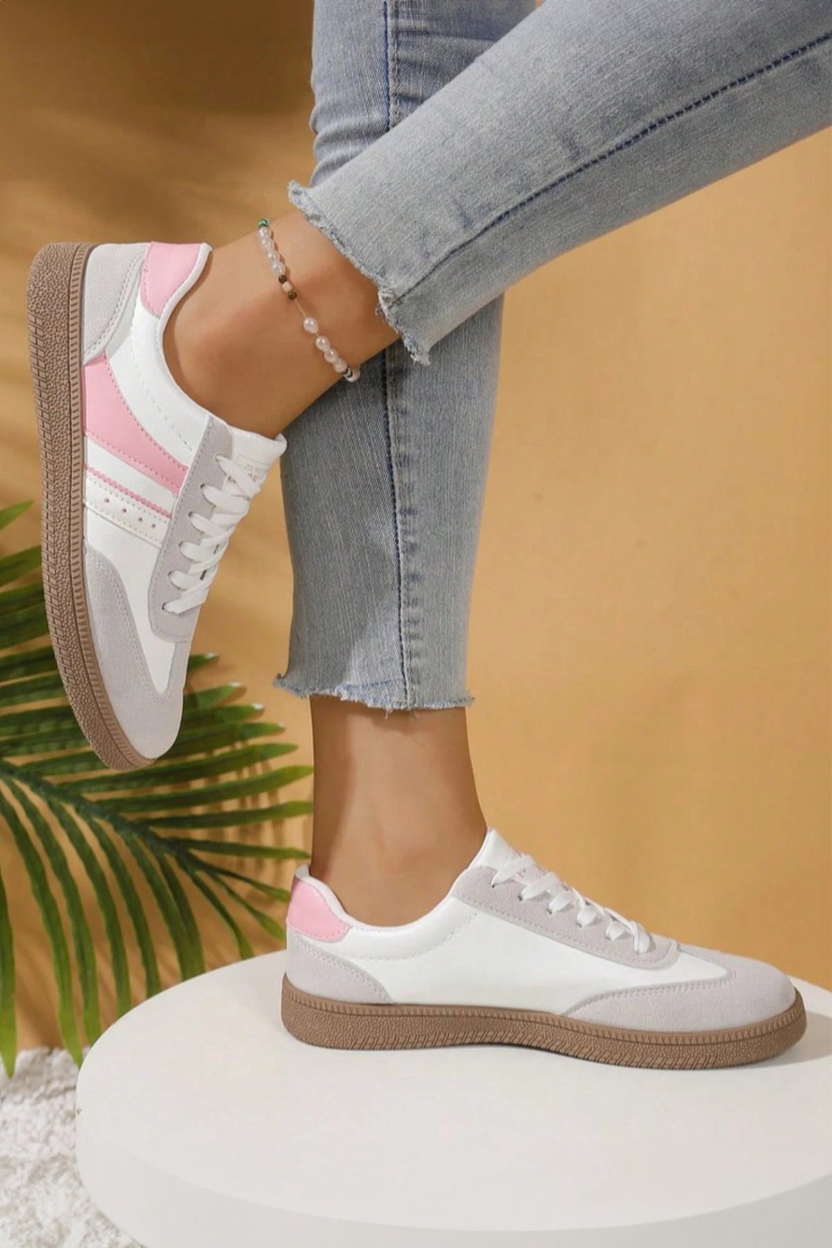 Pink Fashionable Patchwork Lace-Up Low-Top Casual Flat Sneakers