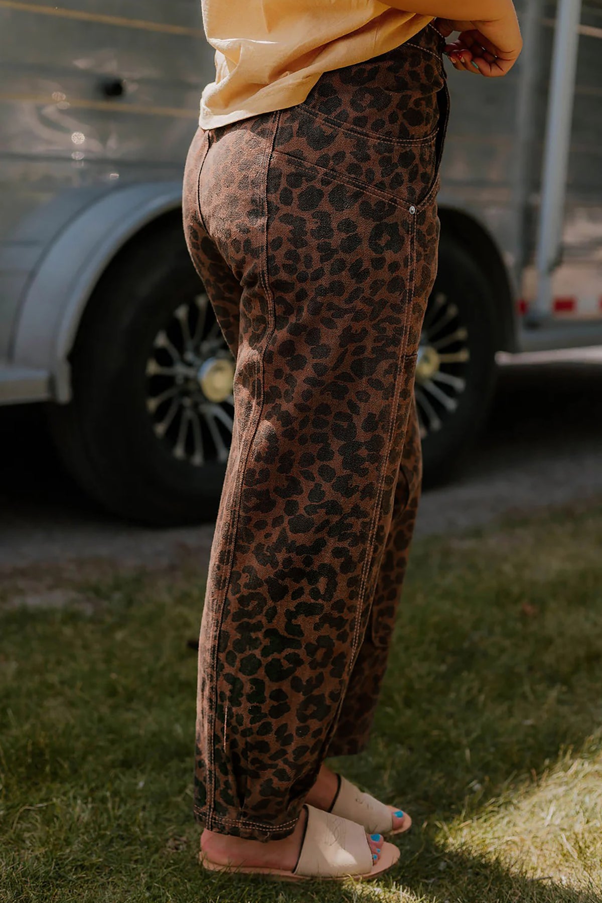 Brown Clear Seam Patchwork Leopard Print Barrel Jeans