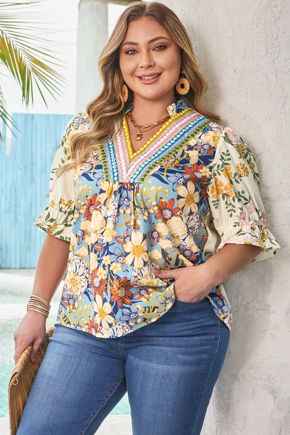 Multicolour Plus Size Floral Print Woven V-Neck Half-Sleeve Blouse