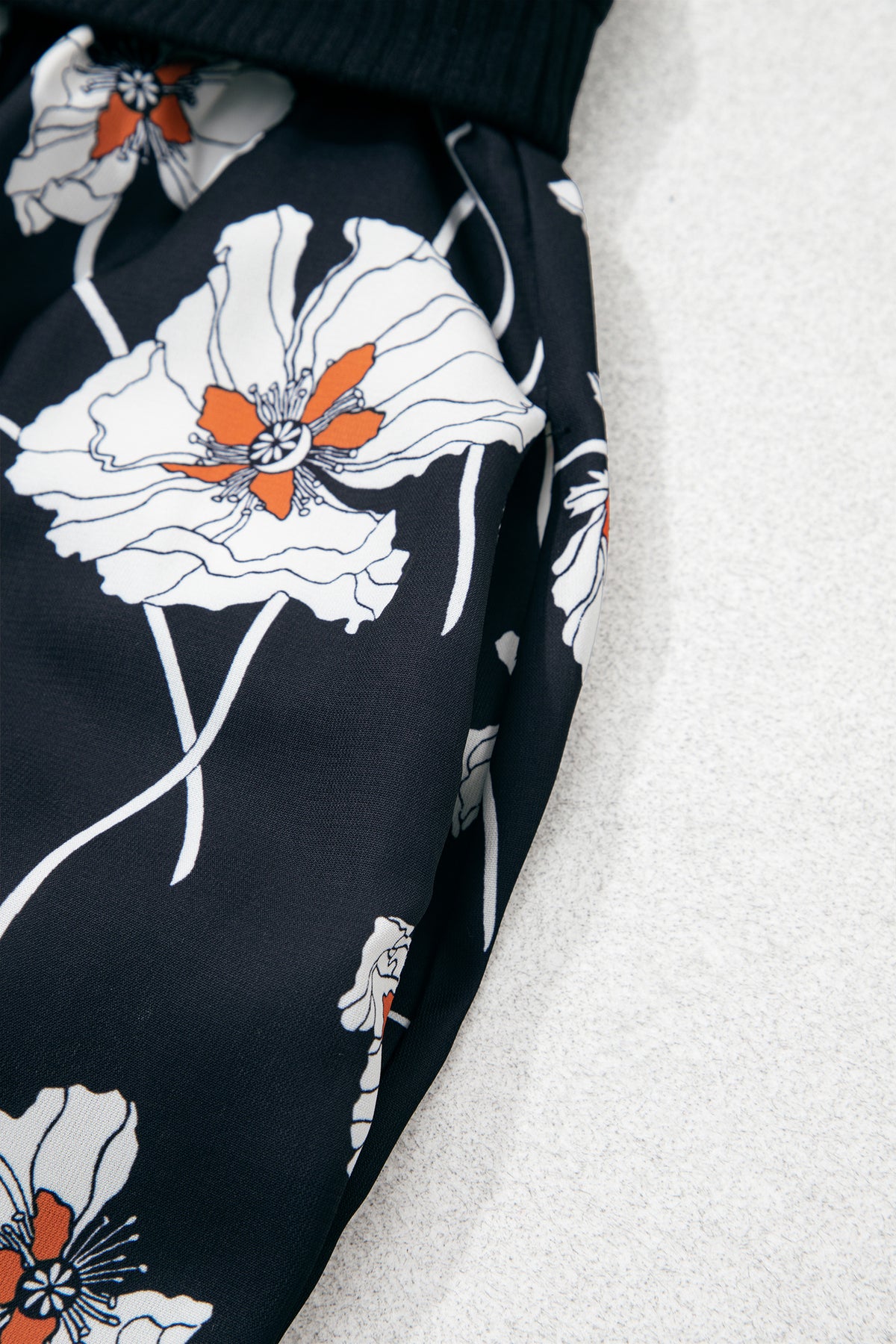 Black Floral Print Long-Sleeve Round-Neck Shift Plus Size Dress