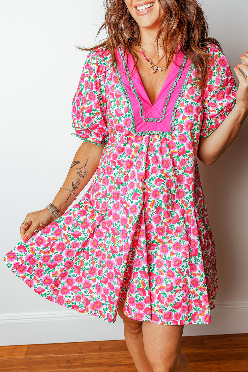 Pink Floral Print V Neck Patchwork Short Bubble Sleeve Mini Dress