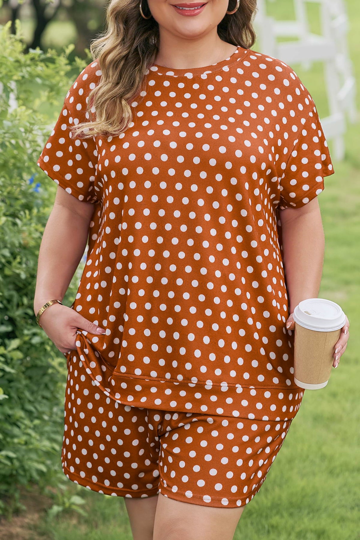 Brown Polka Dot Print Dropped Shoulder Tee Plus Size Shorts Set