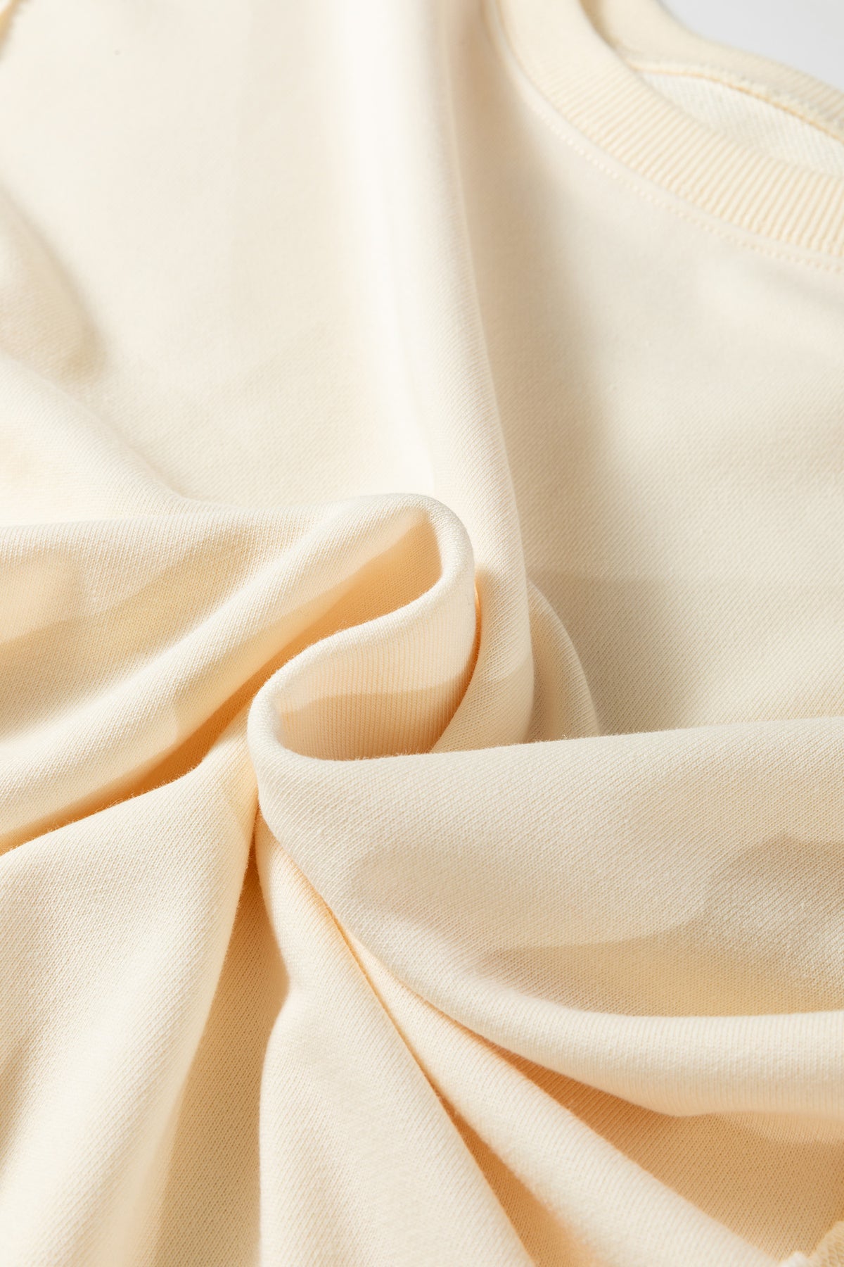 Beige Plus Size Raw-Seam Detail Floral Bow Patched Relaxed Pullover