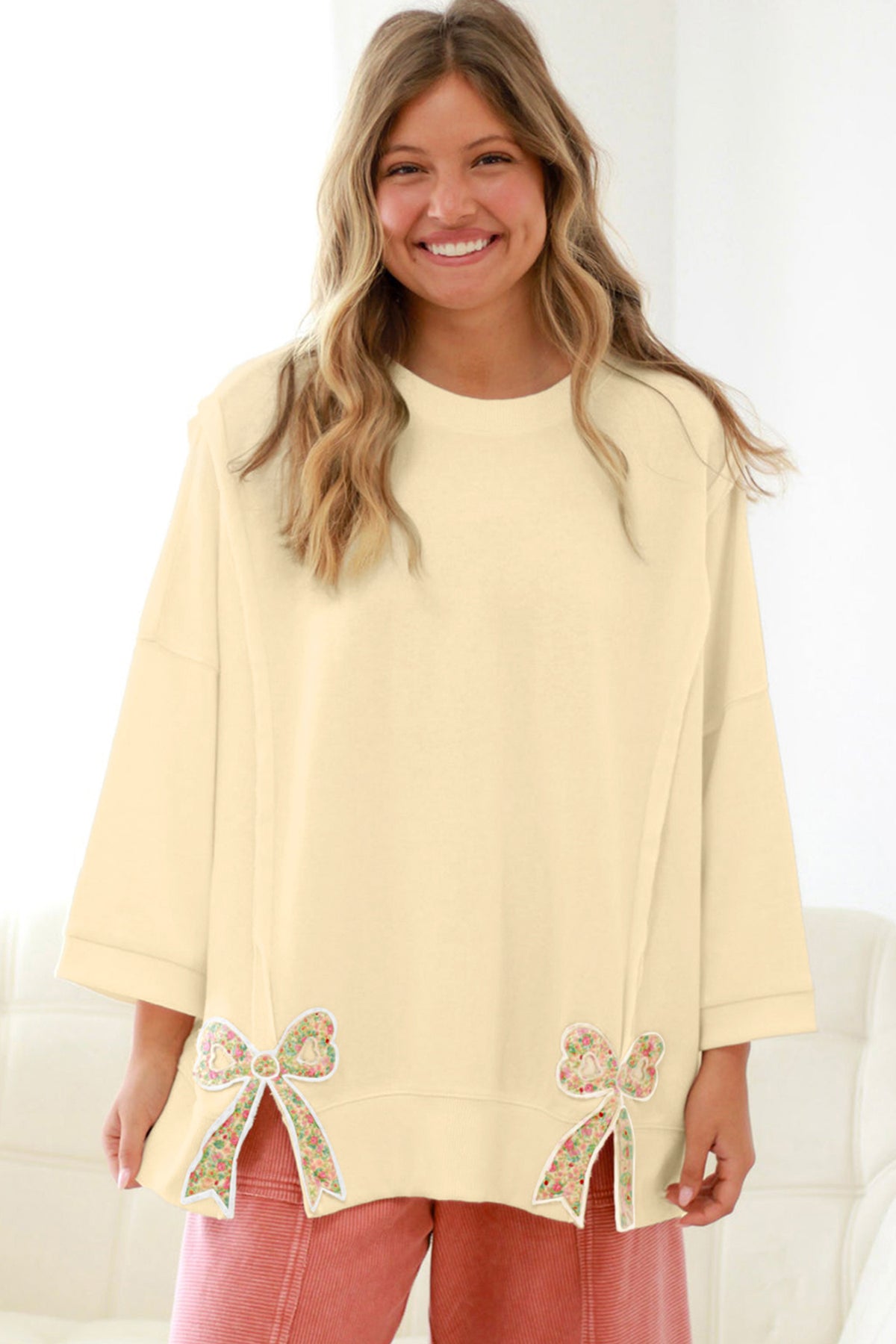 Beige Plus Size Raw-Seam Detail Floral Bow Patched Relaxed Pullover