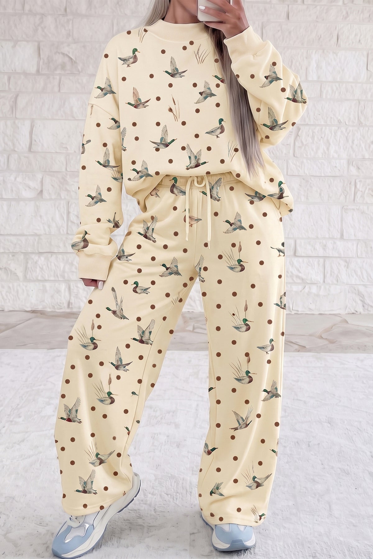 Women's Beige Polka Dot Mallard Print Crewneck Pullover Two-Piece Pants Set