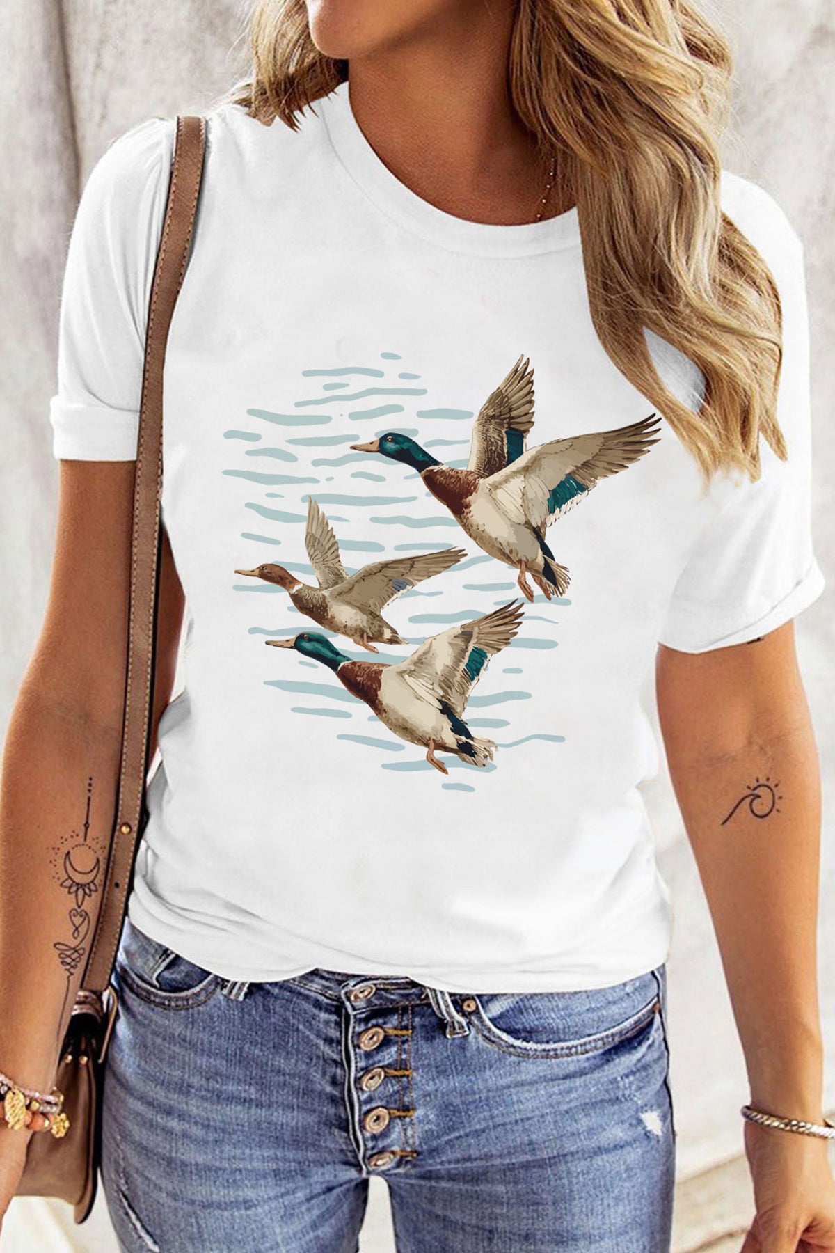 White Western Mallard Lake Graphic Casual Graphic T-Shirt