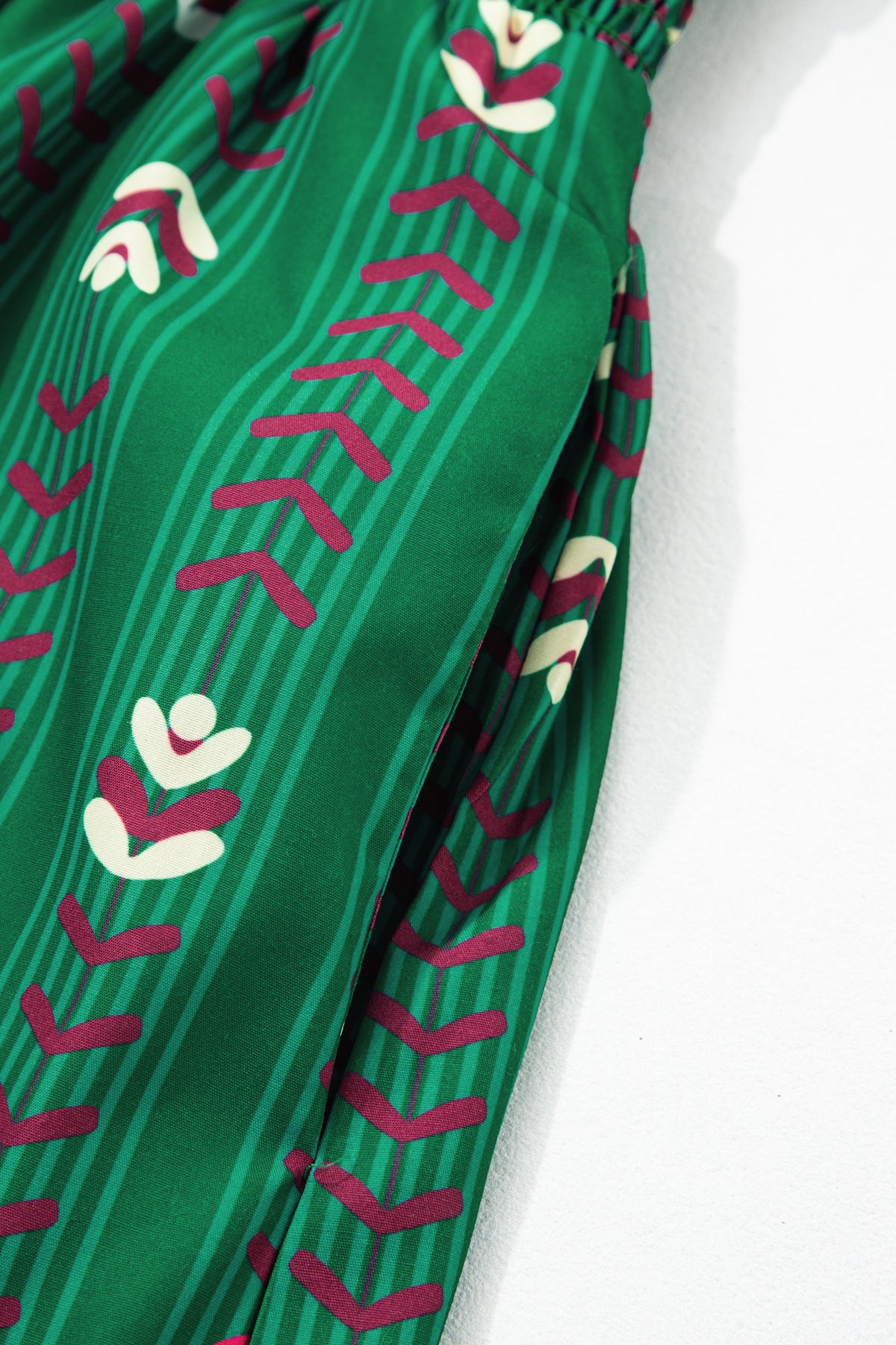 Green Floral Print V-Neck Long-Sleeve Shift Plus Size Dress