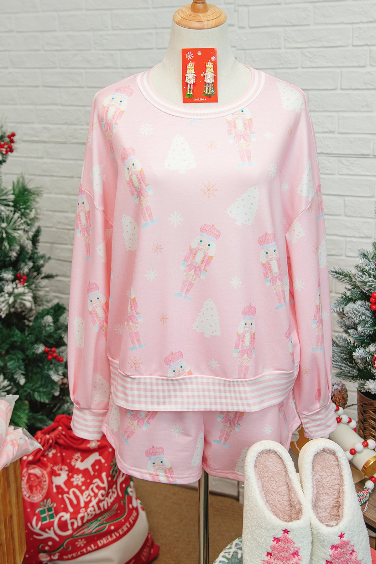 Women's Pink Christmas Tree Nutcracker Doll Print Contrast Trim Top Matching Shorts Set