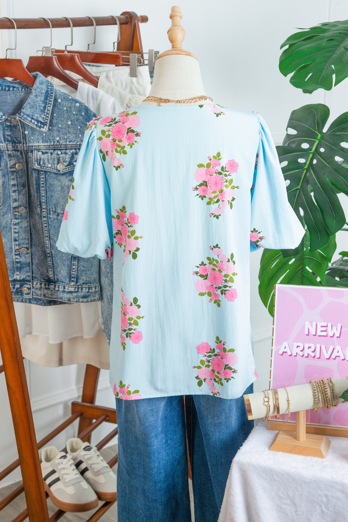 Sky Blue Floral Contrast Ricrac Detail Bubble Sleeve Blouse