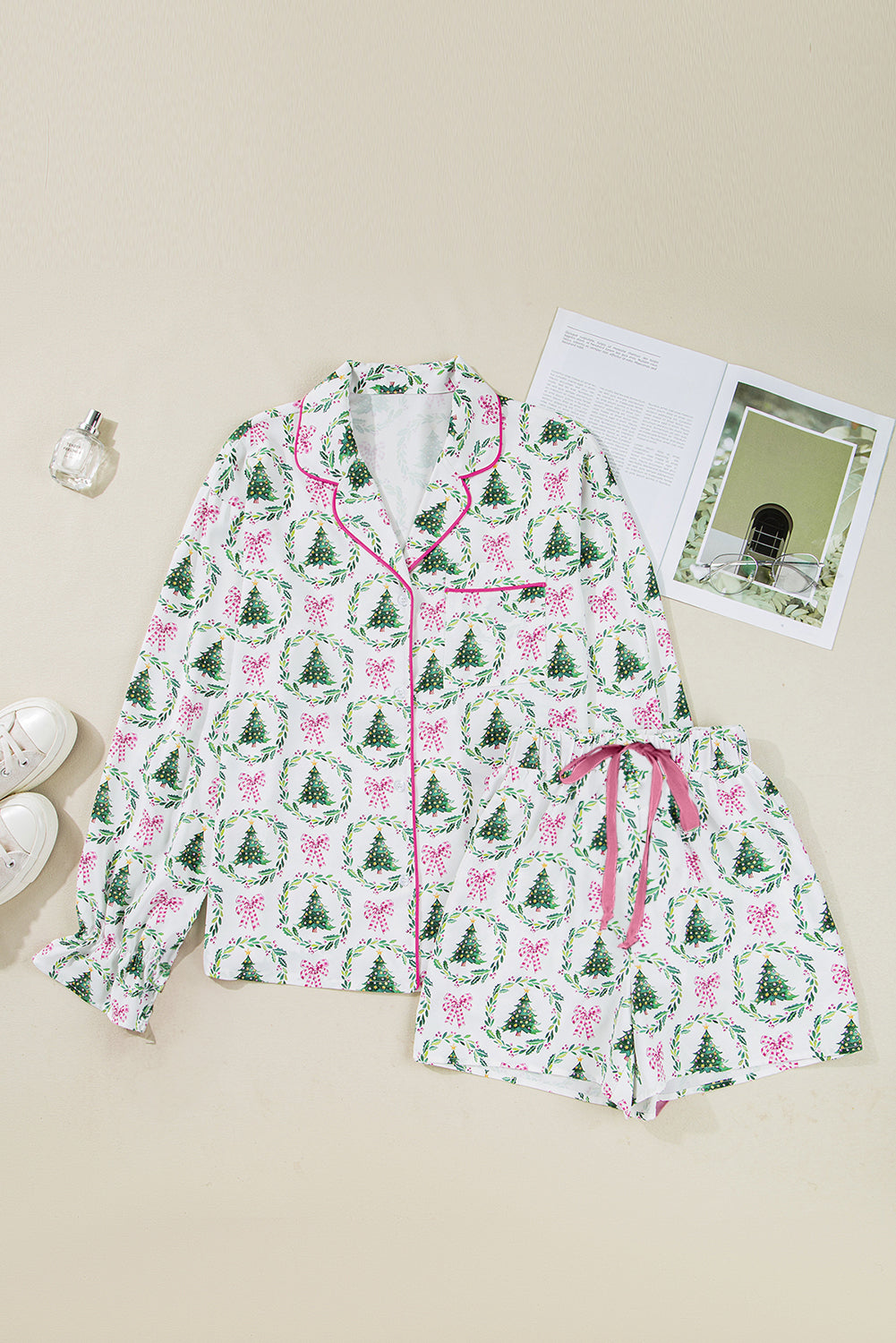 White Christmas Print Velvet Trim Bow Knot Pajama Shorts Set