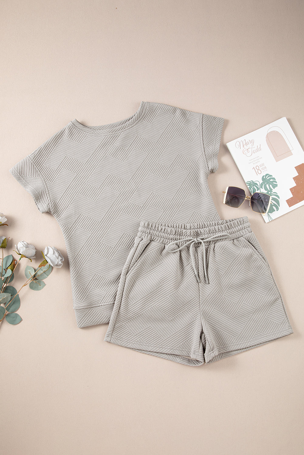 Women's Gray Textured Top Two-Piece Shorts Two-Piece Set