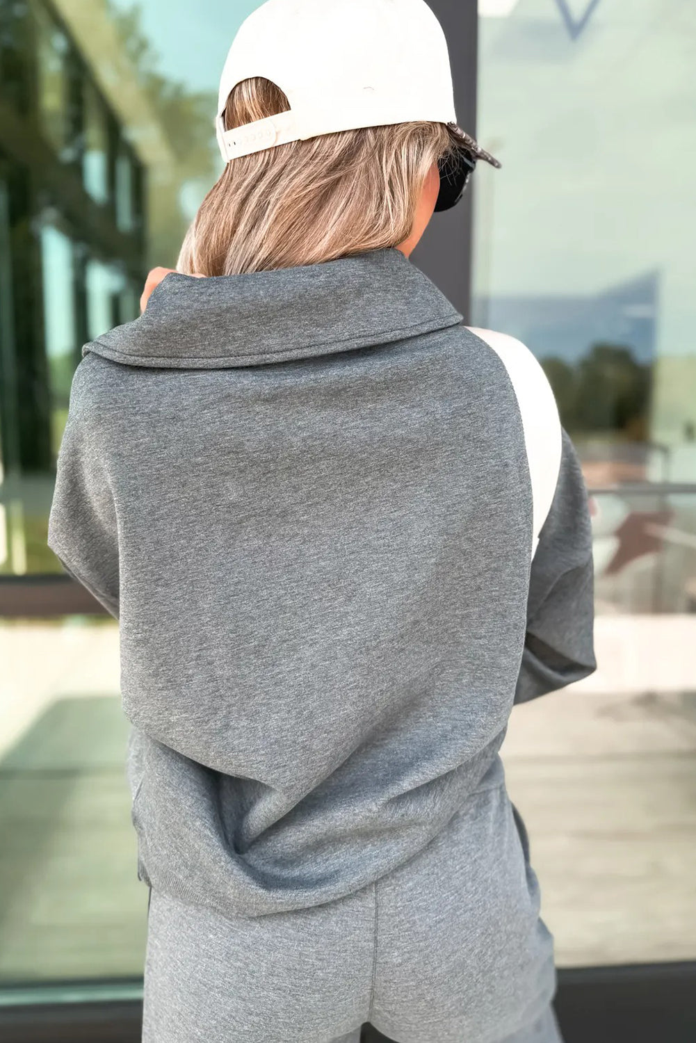 Women's Bristol Black Collared V-Neck Pullover Sweatshirt Sweatpants Set