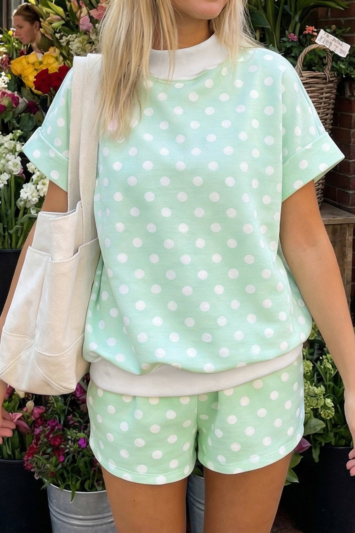 Women's Pink Polka Dot Print Color Block Trim Mock Neck Shorts Two-Piece Set