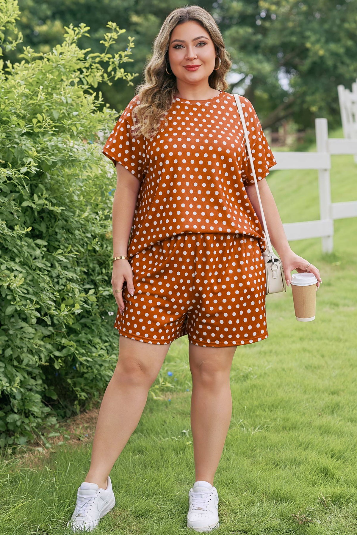 Brown Polka Dot Print Dropped Shoulder Tee Plus Size Shorts Set