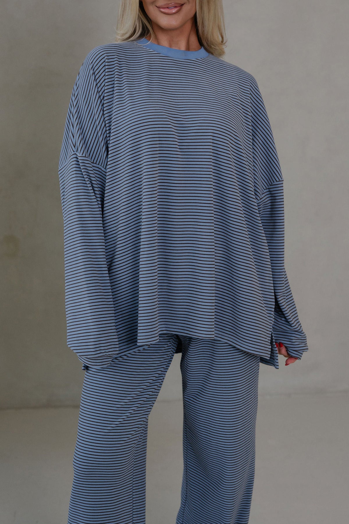 Women's Blue Stripe Contrast Trim Round Neck Oversize Long-Sleeve Top Two-Piece Pants Set