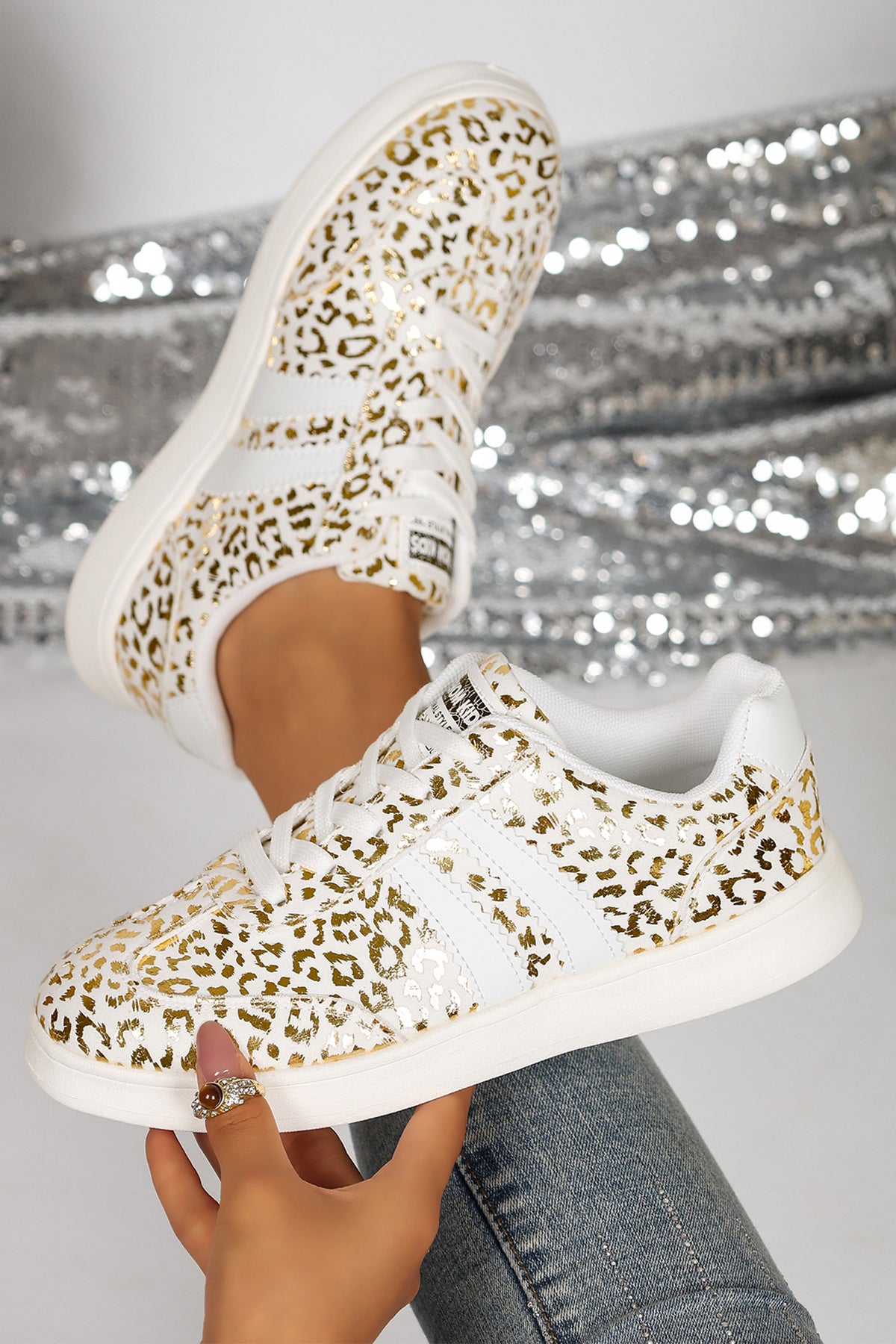 White Leopard Print PU Leather Lace-Up Casual Sneakers