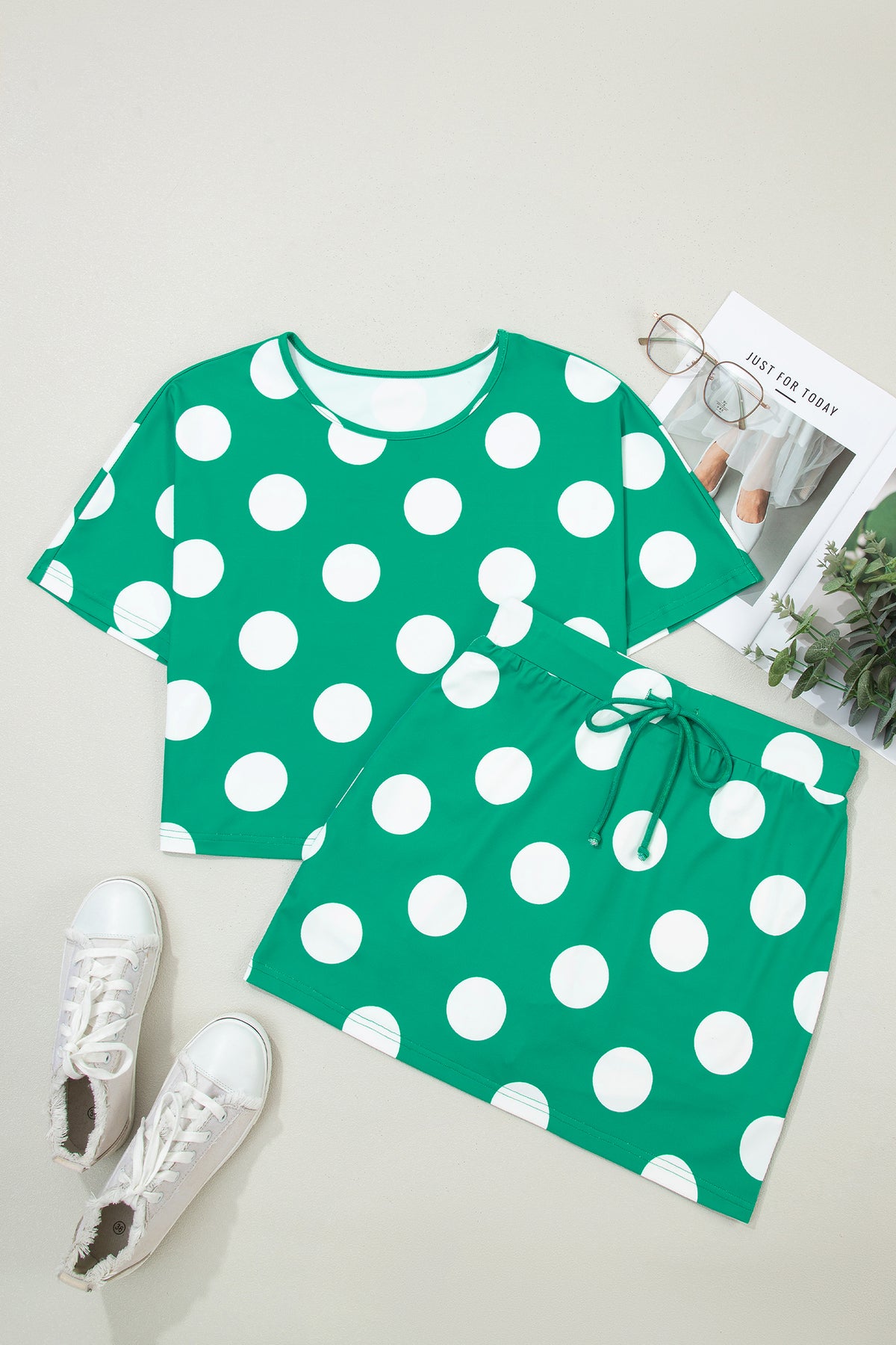 Women's Green Polka Dot Print Cropped Tee Bodycon Skort Two-Piece Set