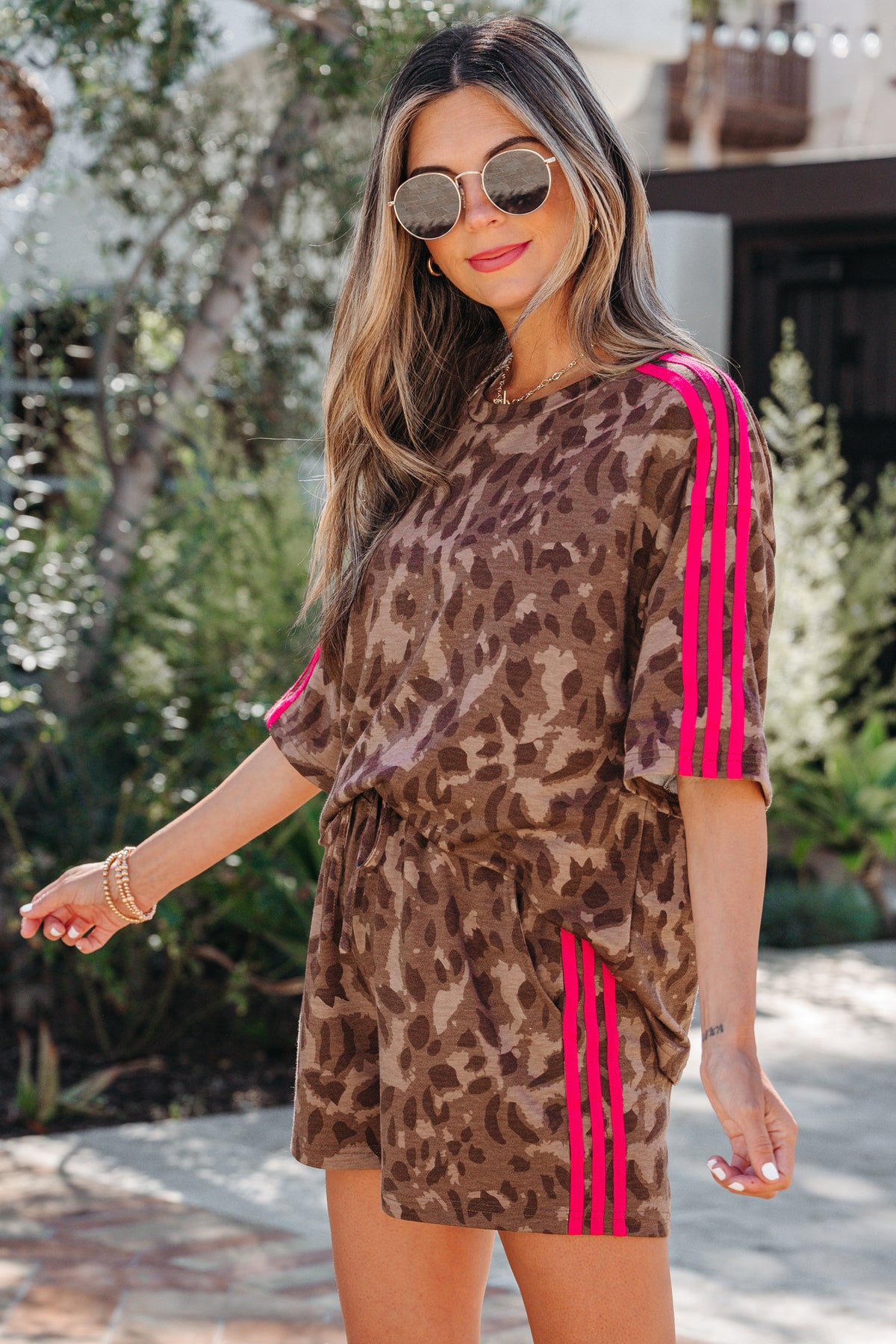 Brown Contrast Striped Accent Leopard Short Set