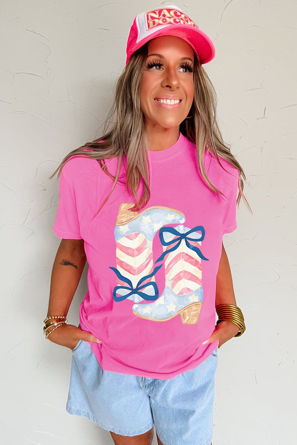 Sachet Pink Flag Pattern Boots Bow Accent Casual Graphic Tee