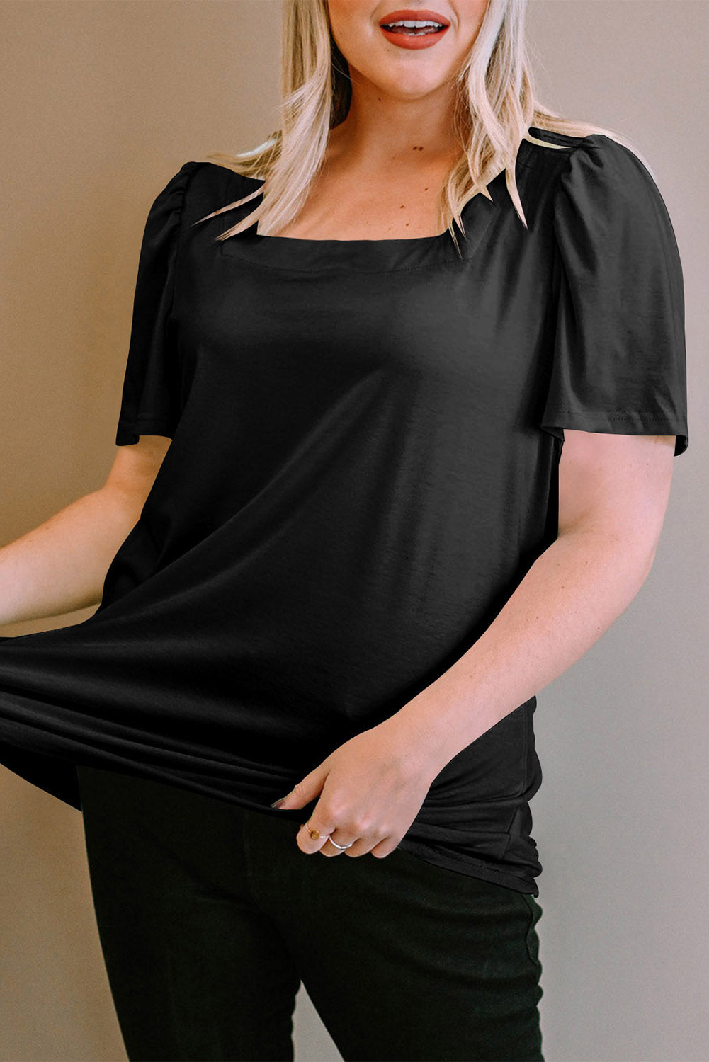 Black Plus Size Square Neck Ruched Shoulder Short-Sleeve Top