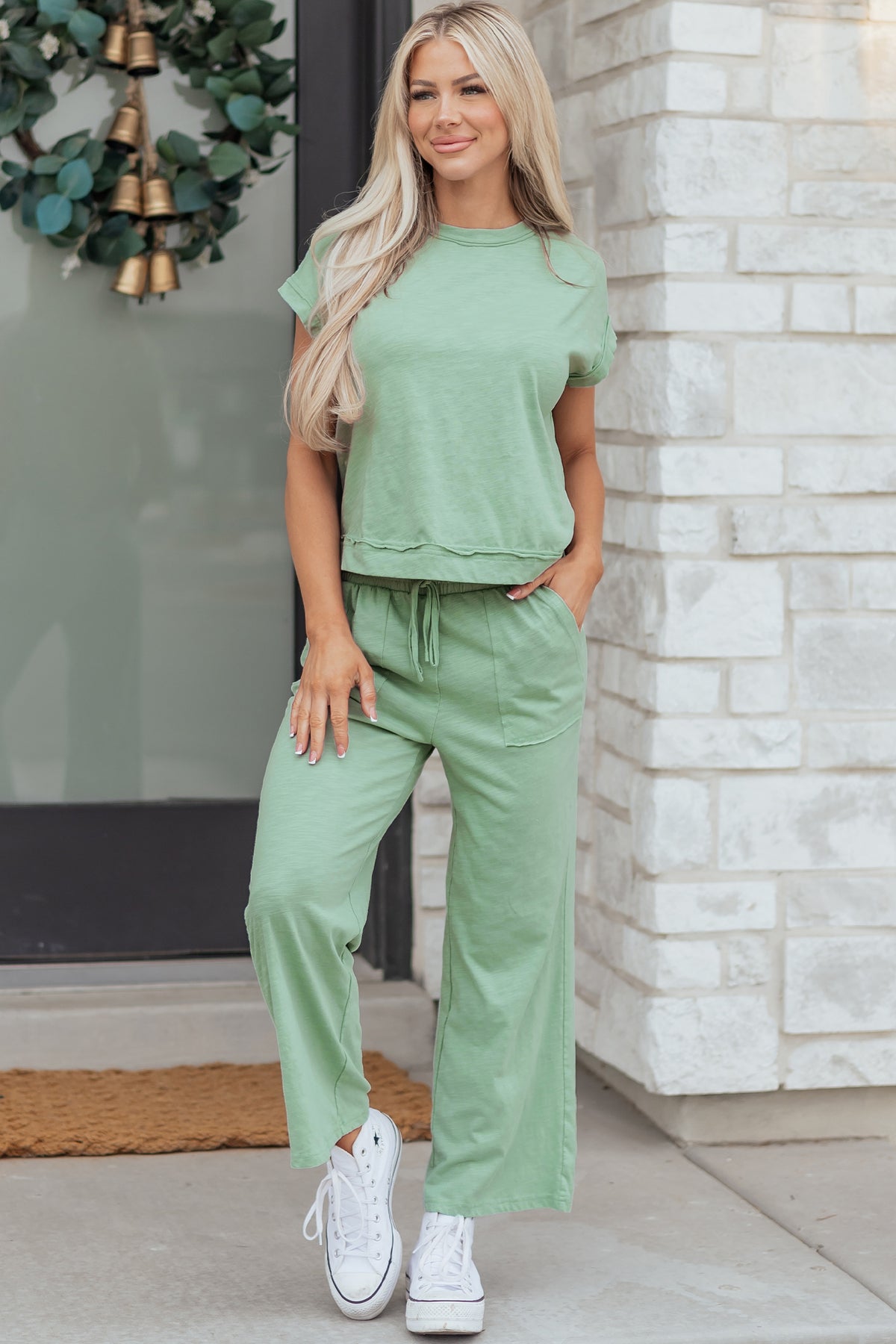 Women's Canton Cuffed Short-Sleeve Tee Raw Seam Patch Pocket Drawstring Pants Set