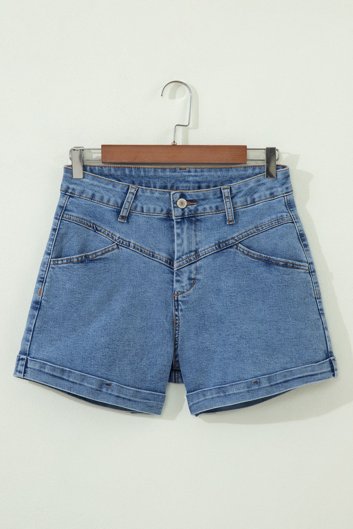 Ivy Seam Pocketed Cuffed Hem Denim Shorts