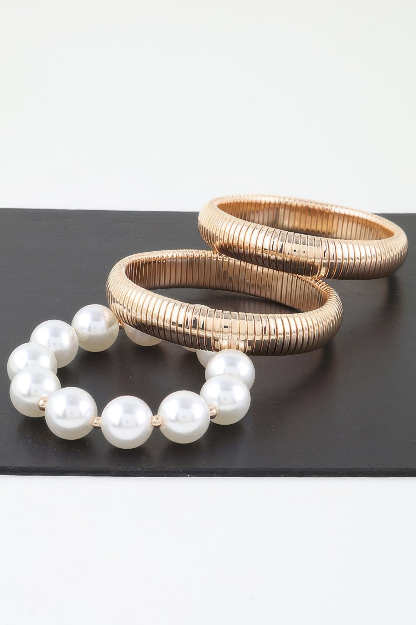Scale Chain N Pearl Beaded Bracelet