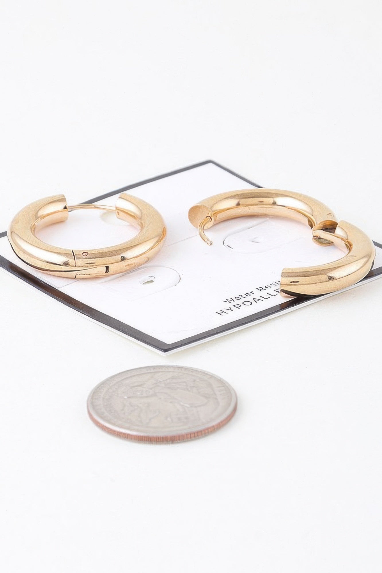 Shiny Modern Hoop Earrings