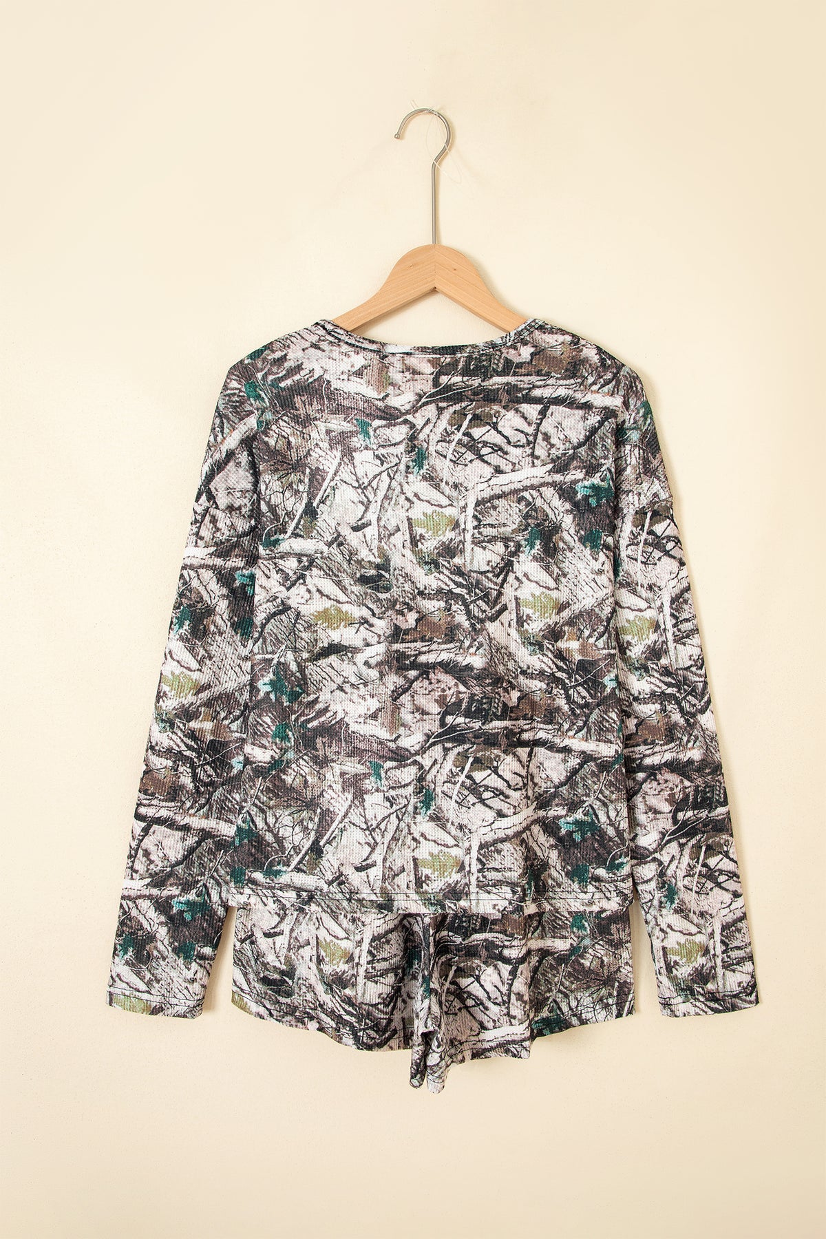 Women's Brown Camo Long-Sleeve Top Elastic Waist Shorts Two-Piece Set