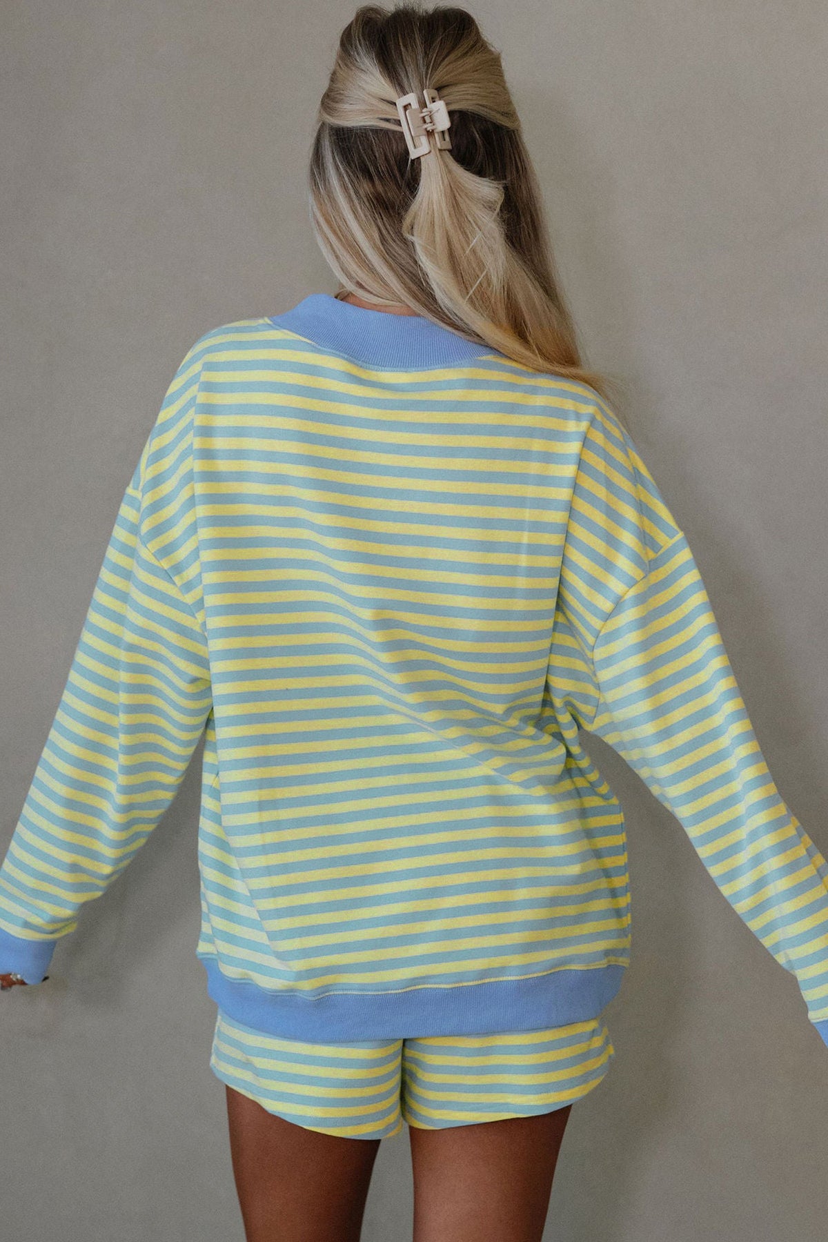 Women's Green Stripe Color Block Detail Long-Sleeve Pullover Elastic Waist Pull On Shorts Two-Piece Set