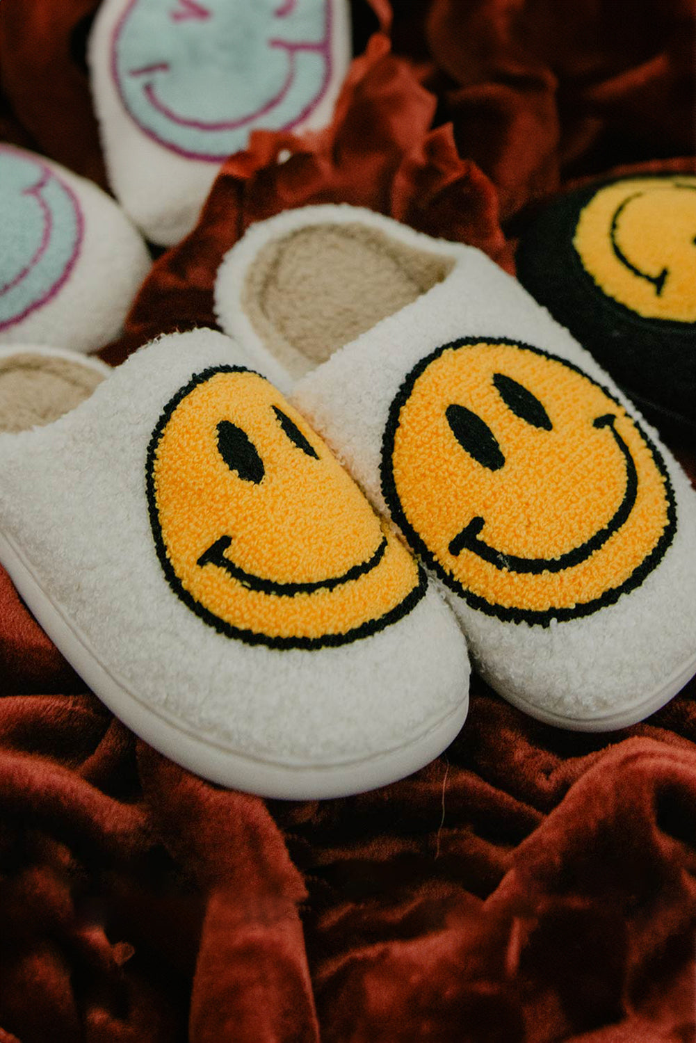 White Smile Face Print Non-Slip Plush Slippers