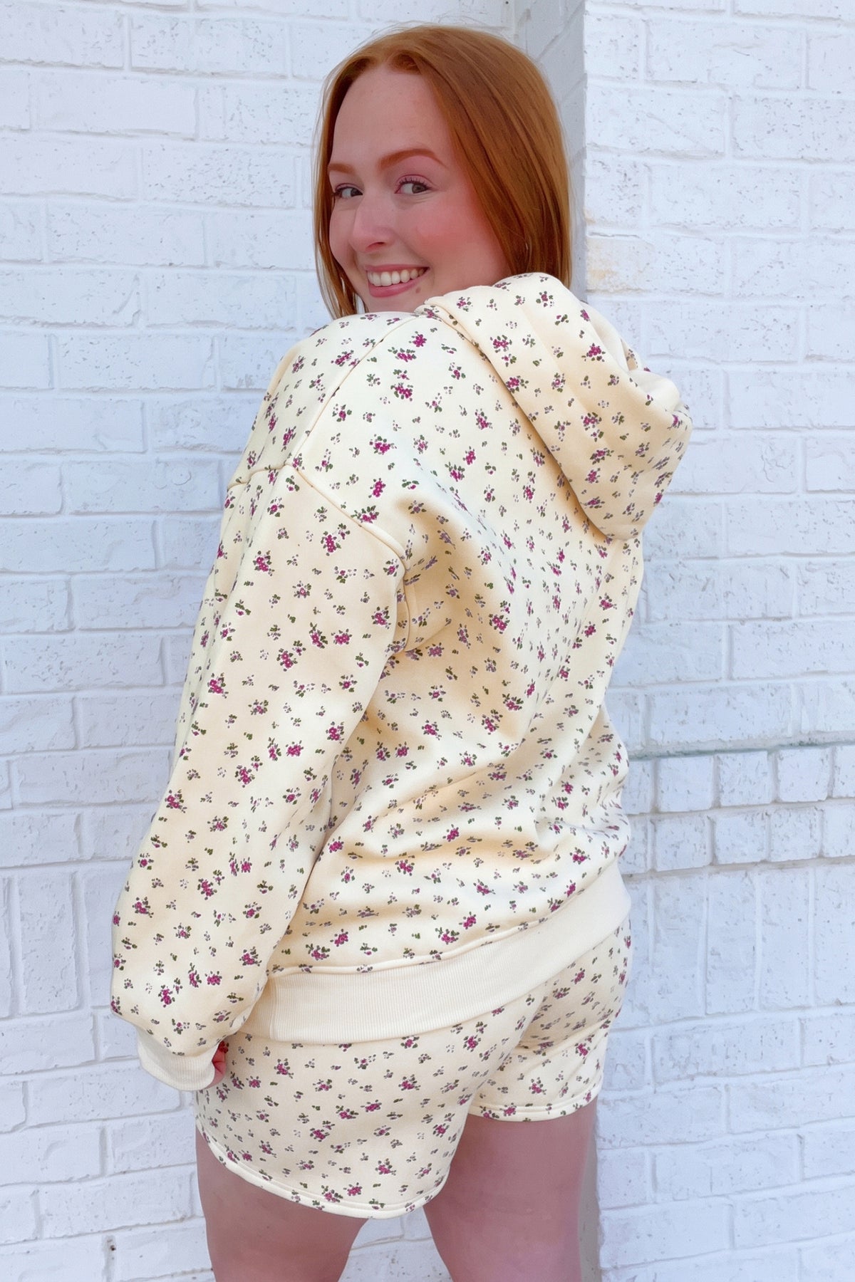 Beige Floral Print Hooded Long-Sleeve Plus Size Set