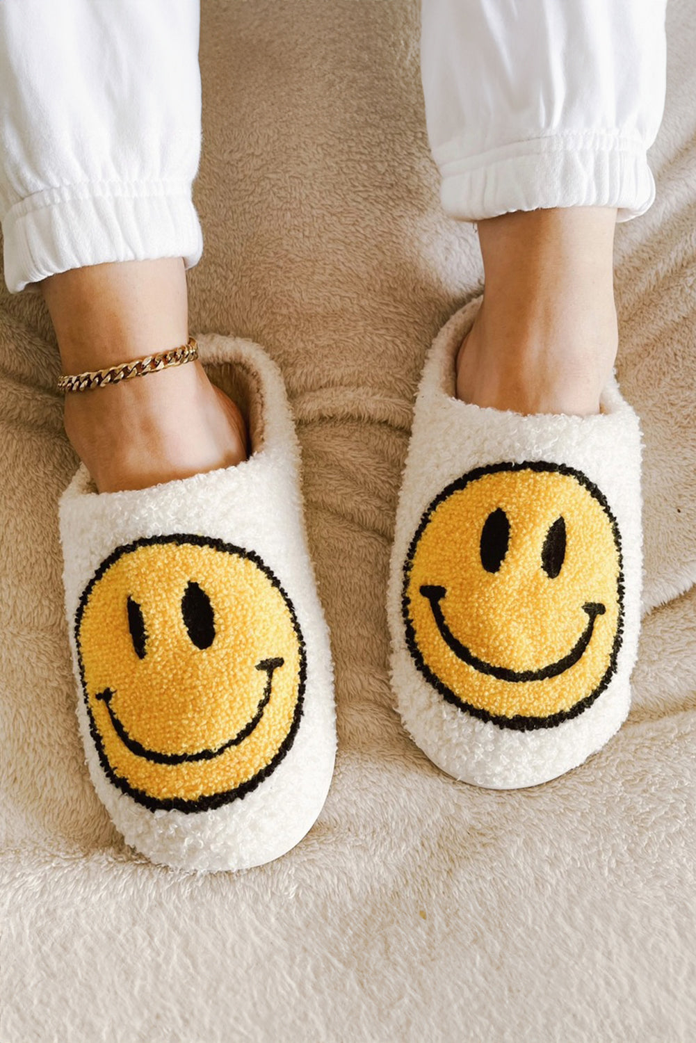White Smile Face Print Non-Slip Plush Slippers