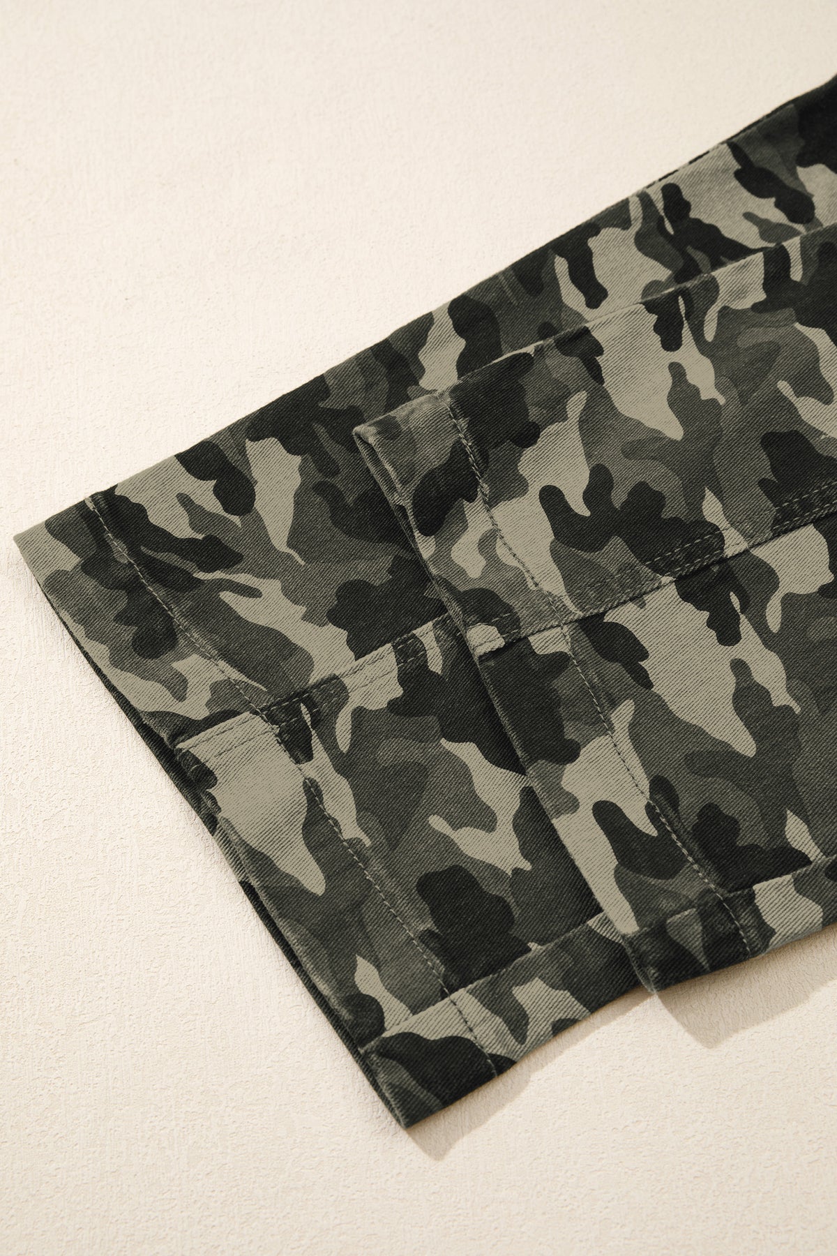 Green Camouflage Print Multi Pocketed Denim Pants