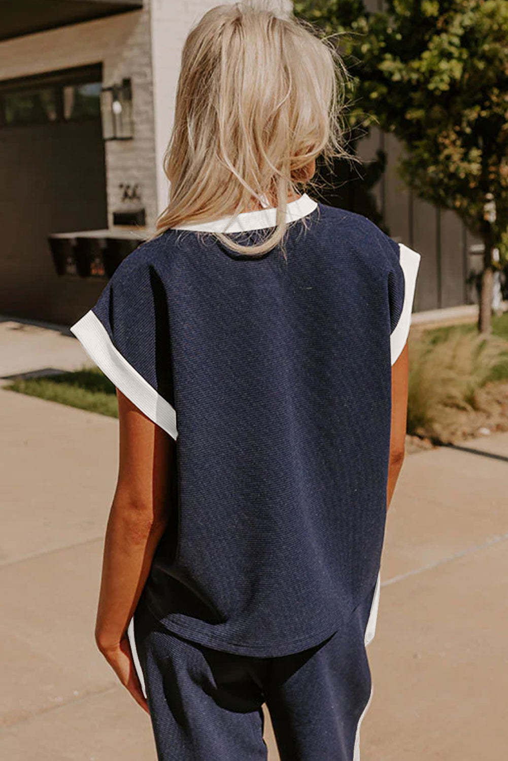 Women's Navy Blue Color Block Pocketed T Shirt and Wide-Leg Pants Set
