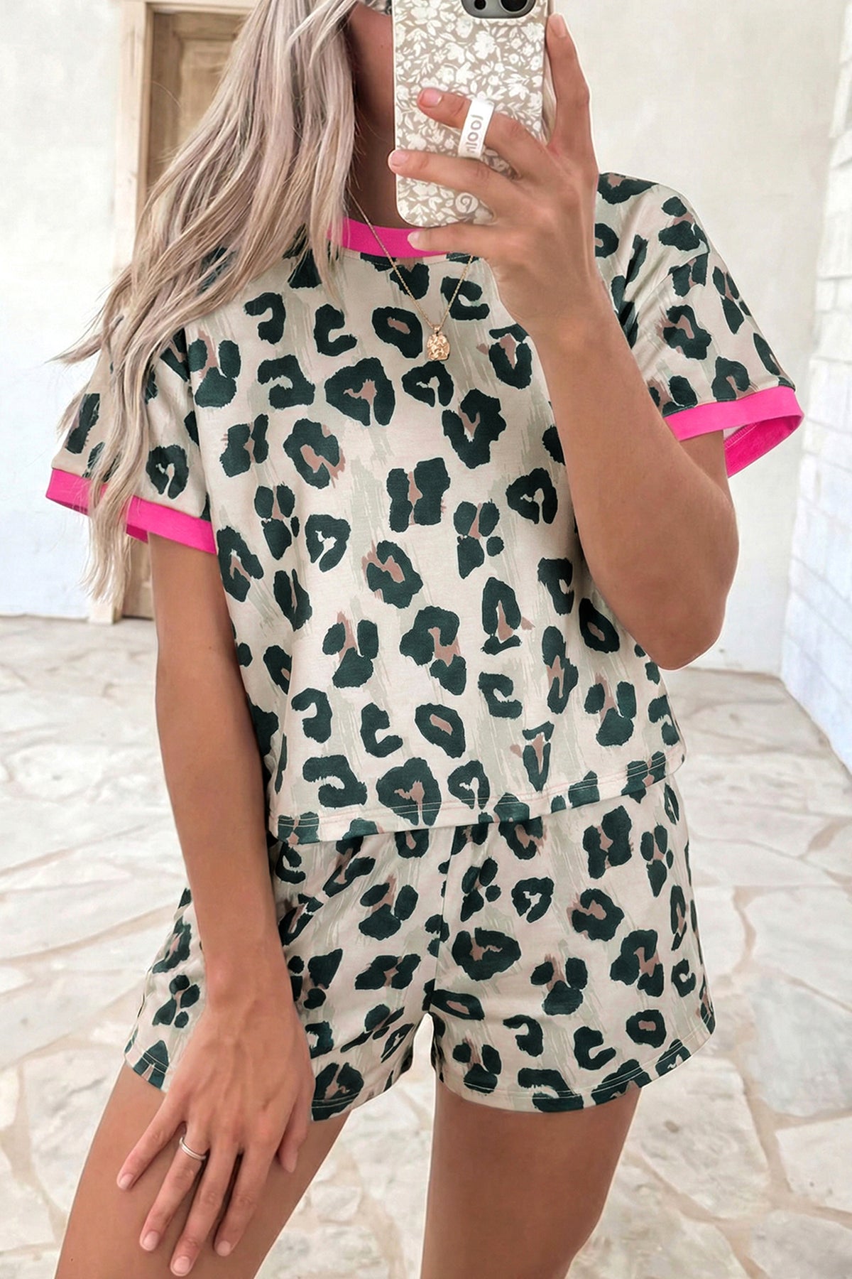 Women's Rose Unique Leopard Print Contrast Trim Top Two-Piece Shorts Two-Piece Set