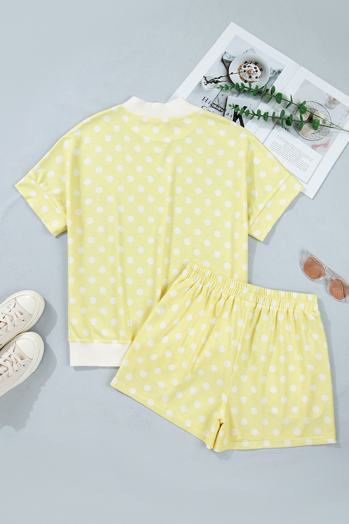 Women's Pink Polka Dot Print Color Block Trim Mock Neck Shorts Two-Piece Set