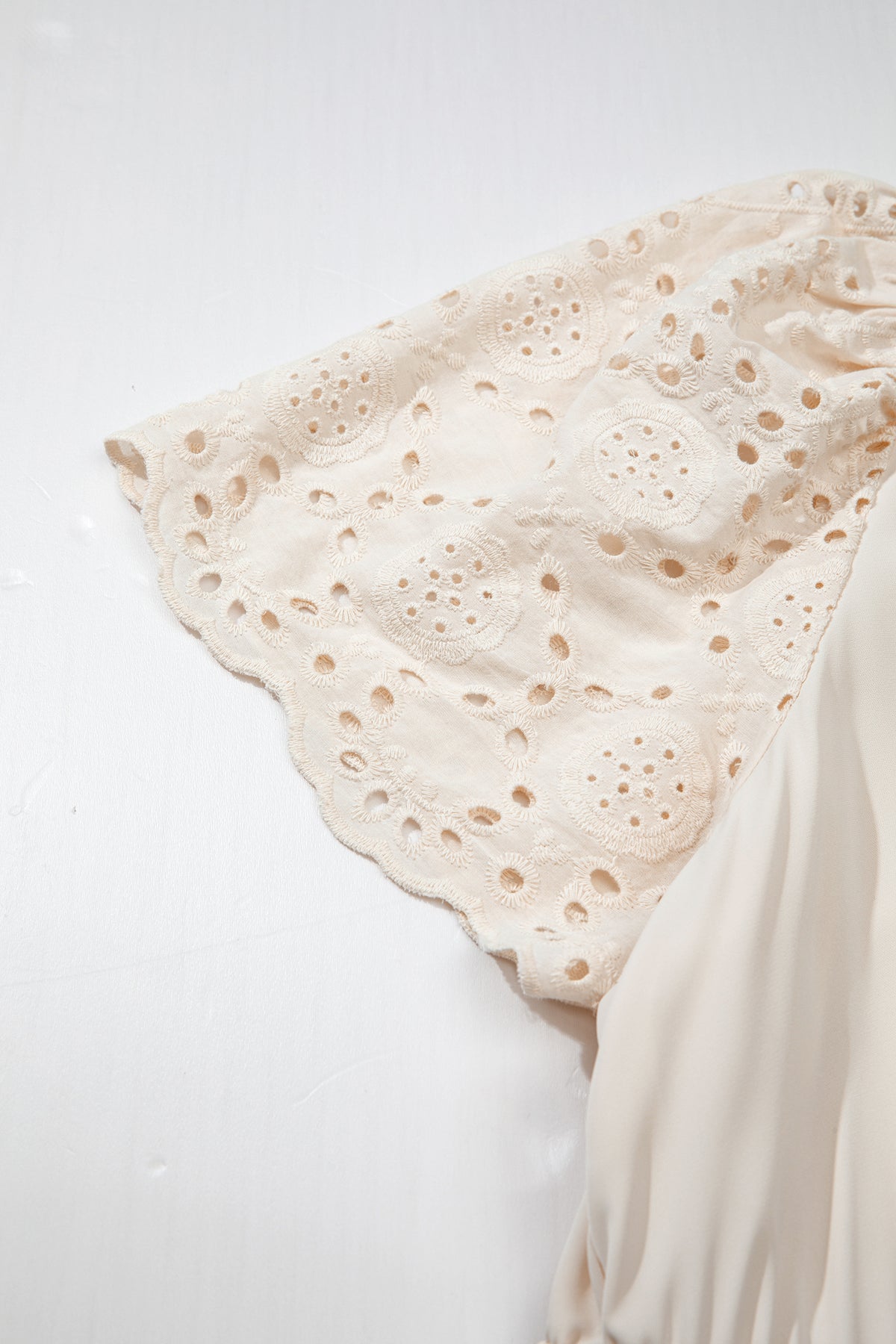 Apricot Plus Size V-Neck Lacy Embroidery Patchwork Short-Sleeve Maxi Dress