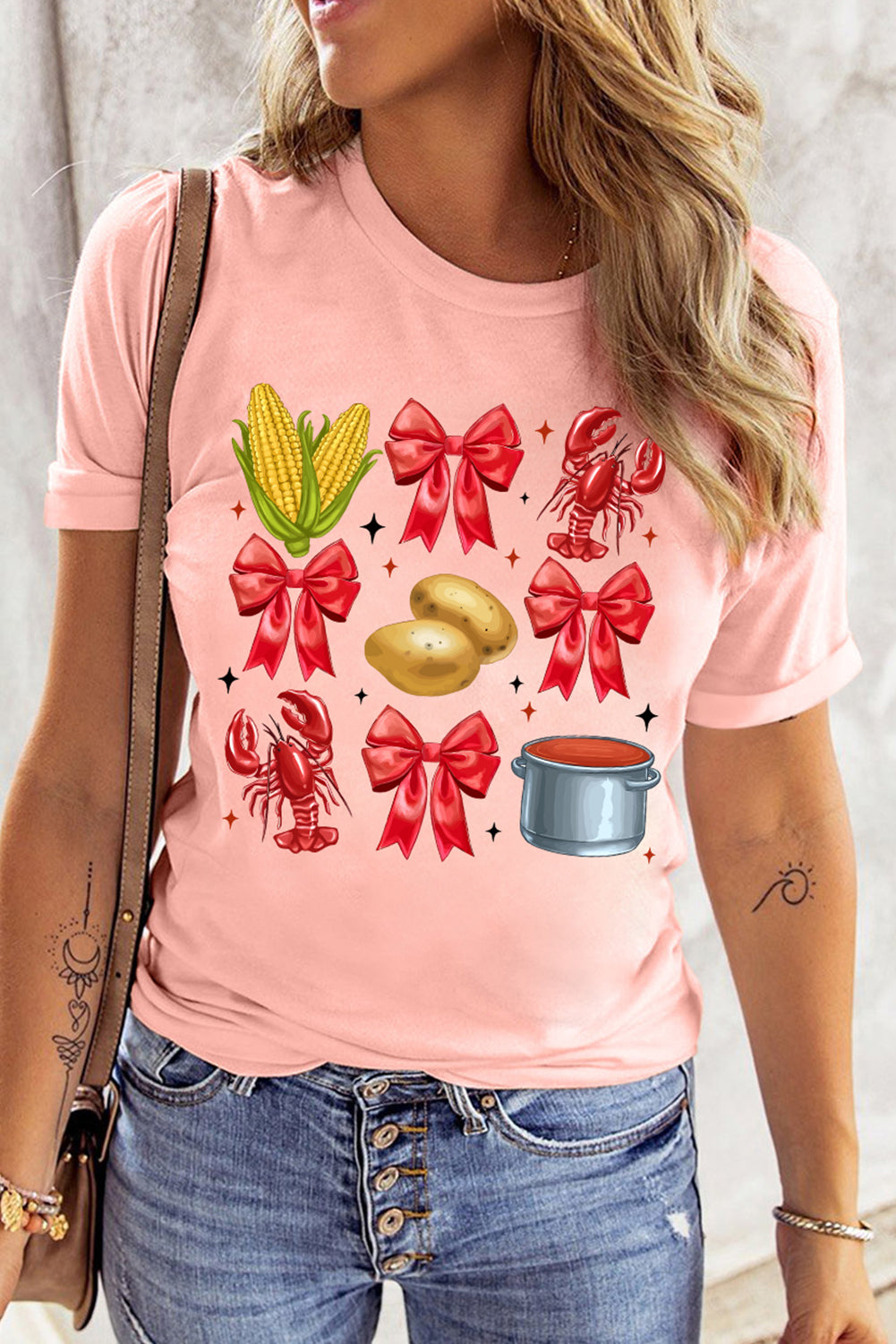 Pink Summer Food Bow Crawfish Printed T-Shirt