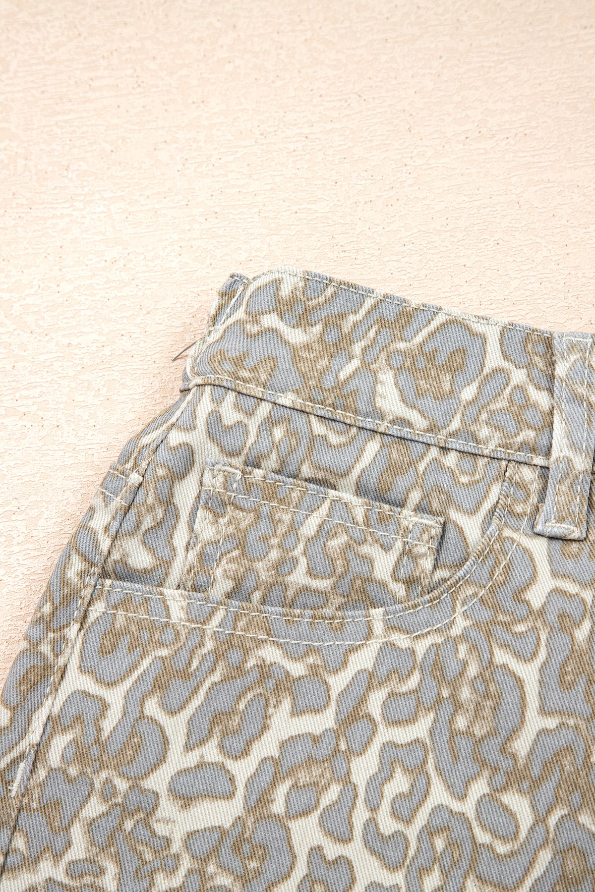 Khaki Raw Edge Leopard Print Denim Shorts