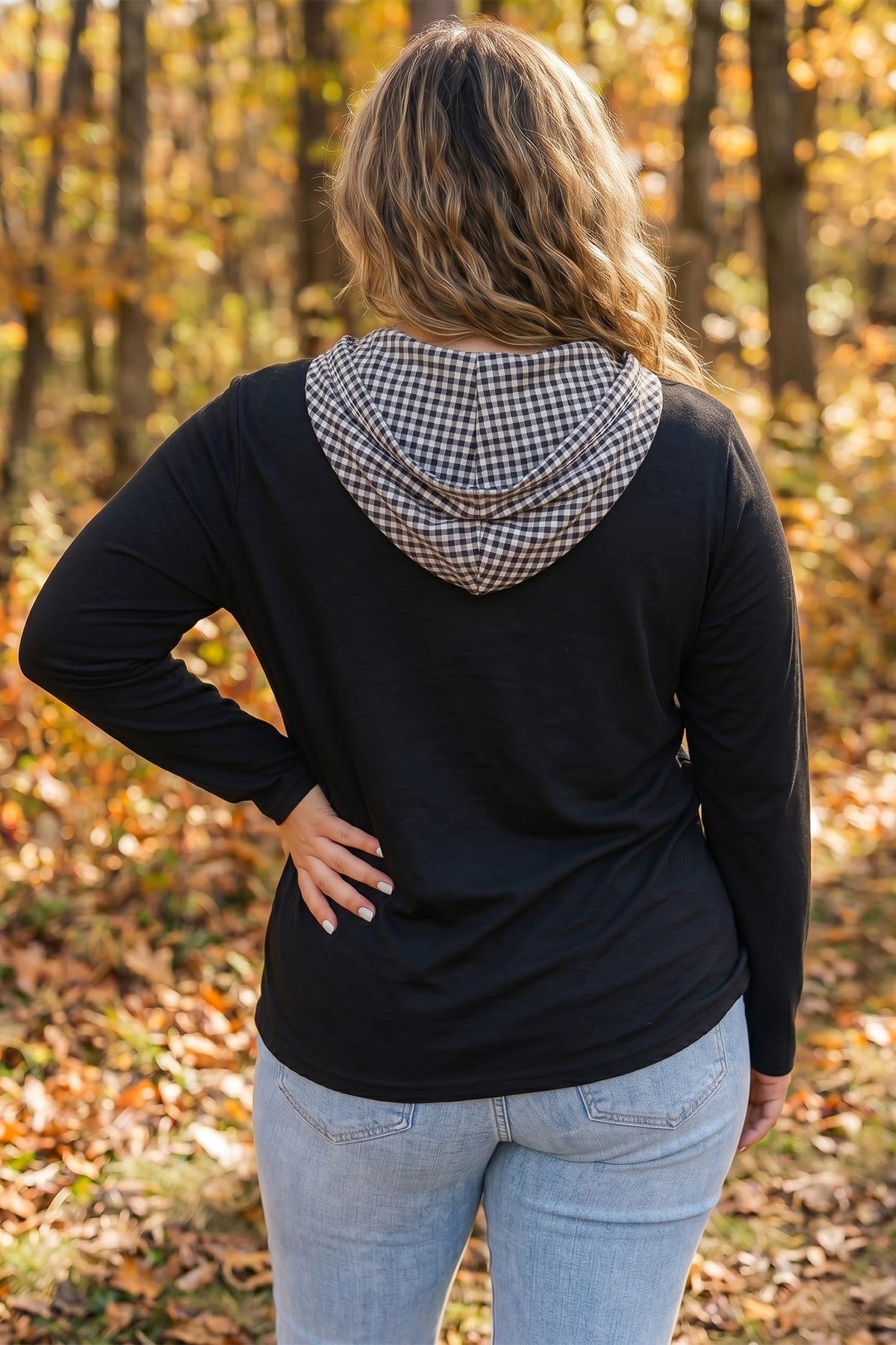 Black Hooded Gingham Paneling Chest Patch Pocket Long-Sleeve Plus Size Blouse