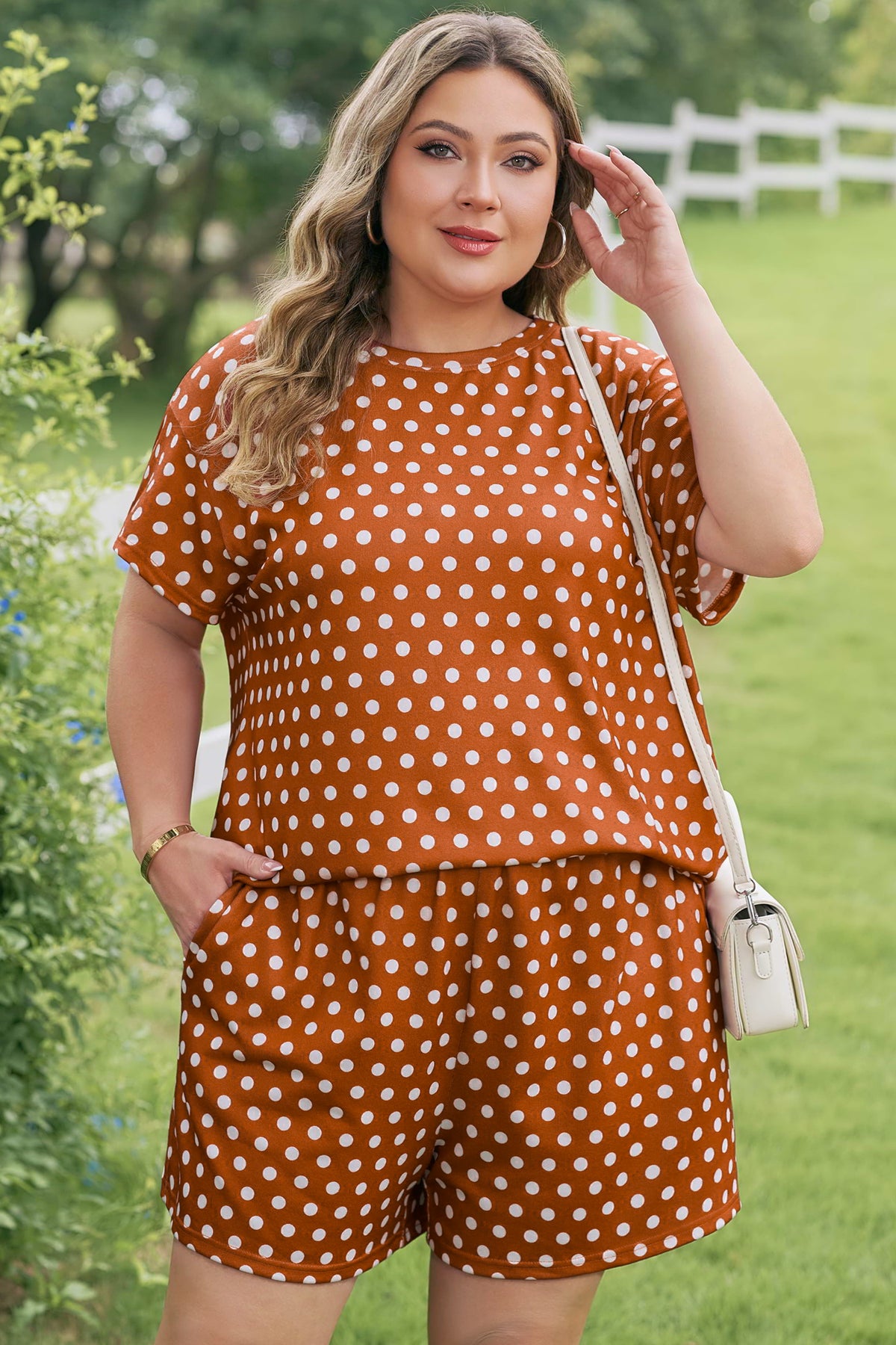 Brown Polka Dot Print Dropped Shoulder Tee Plus Size Shorts Set
