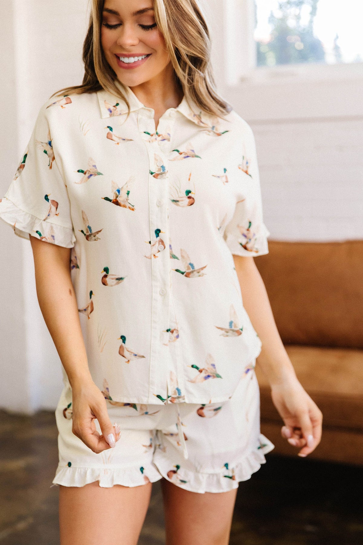 Women's Beige Mallard Print Shirt Style Short Two-Piece Set