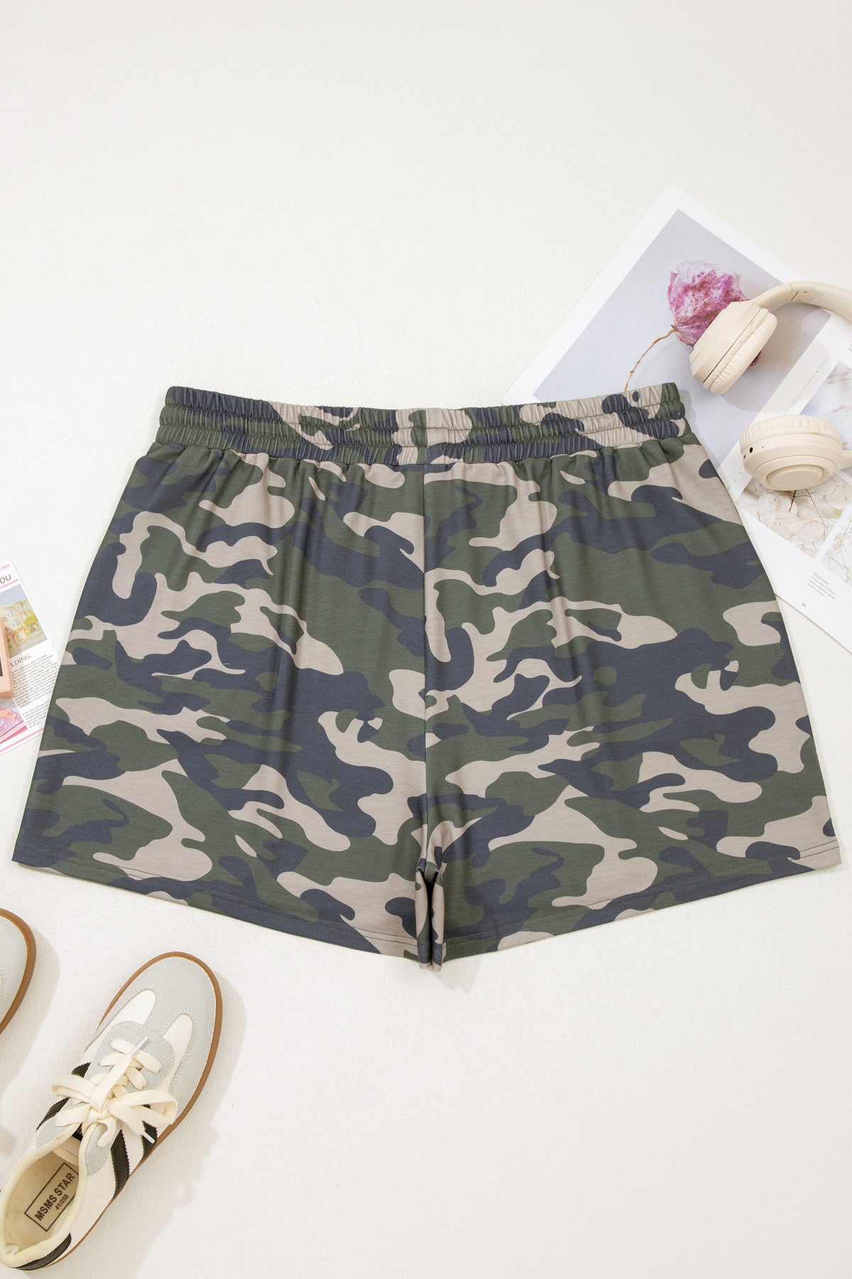 Green Tie Elastic-Waist Pocketed Plus Size Camo Shorts