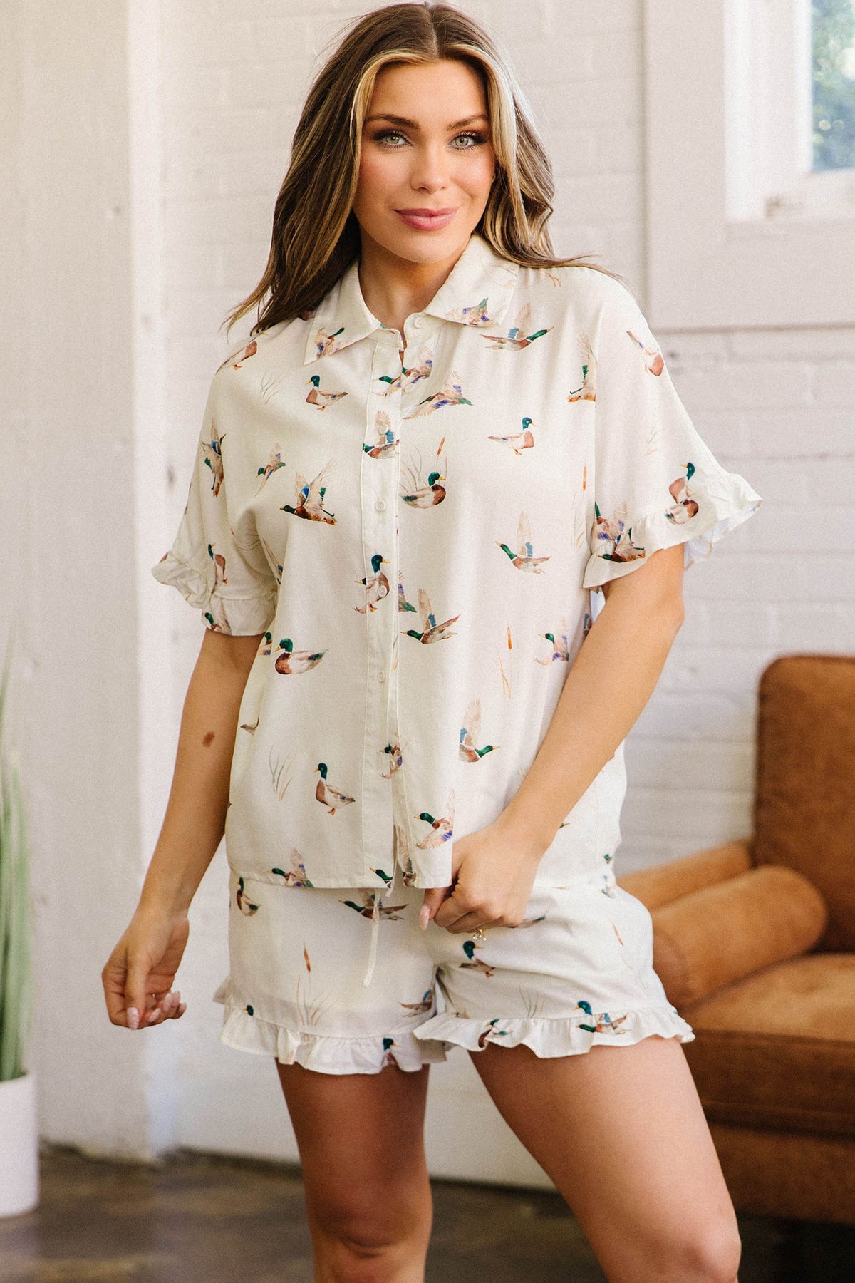 Women's Beige Mallard Print Shirt Style Short Two-Piece Set