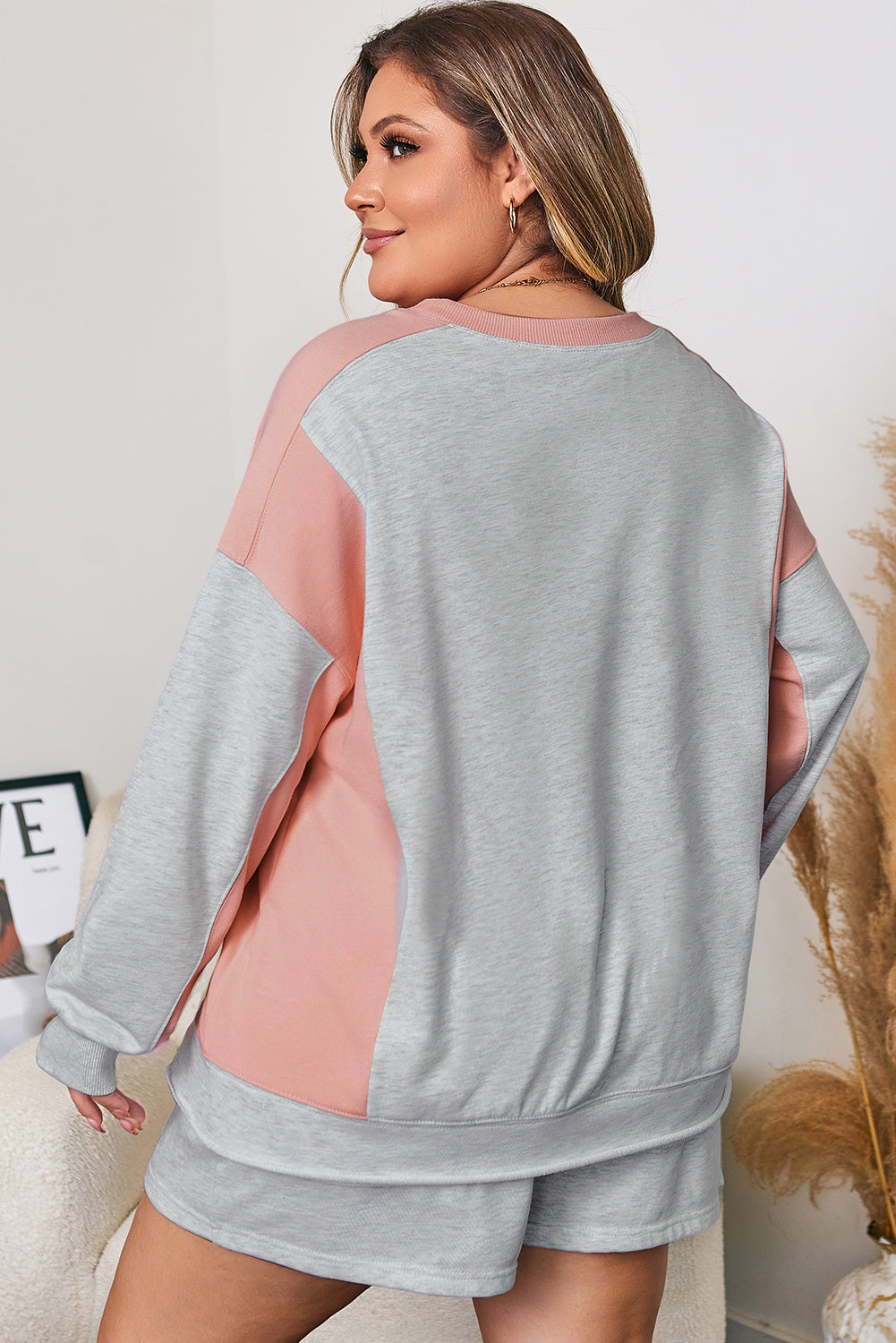 Light Grey Uneven Hem Color-Block Pullover Casual Shorts Plus Size 2pcs Outfit