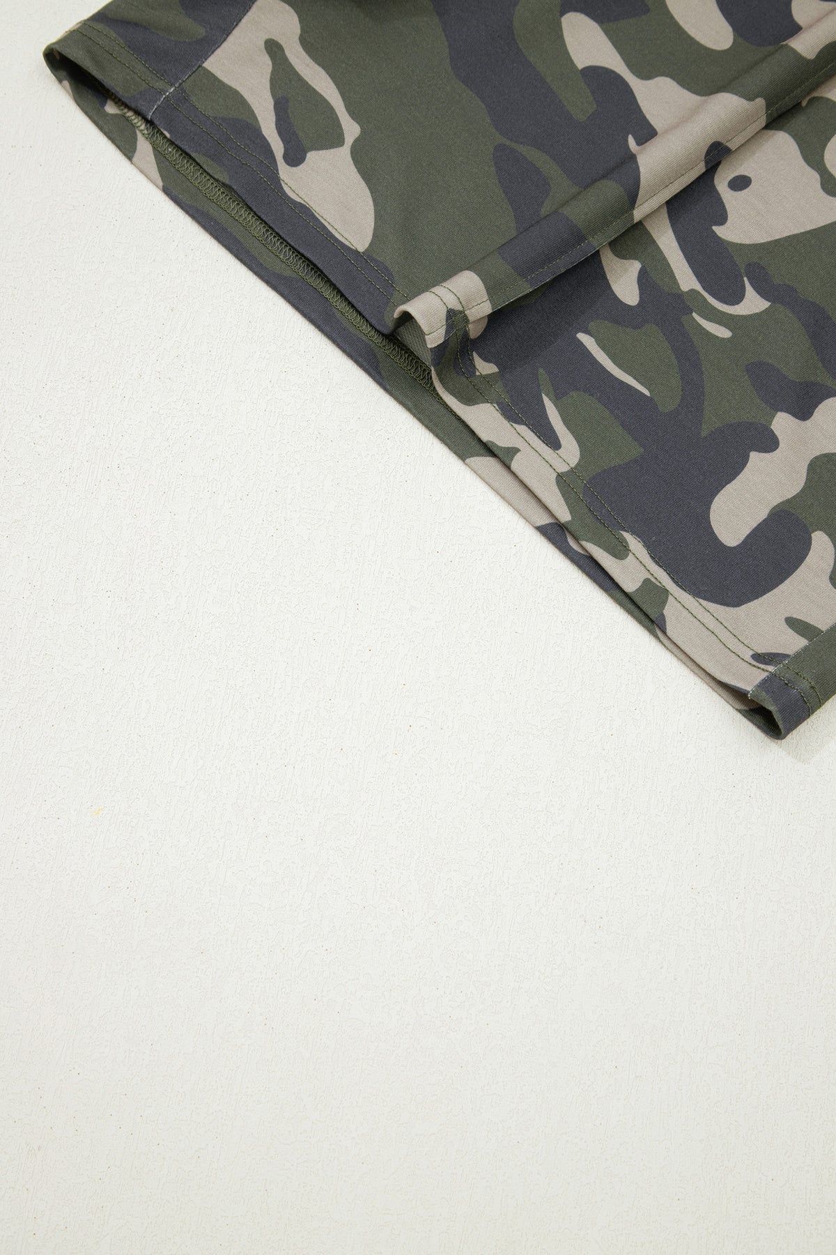Green Tie Elastic-Waist Pocketed Plus Size Camo Shorts