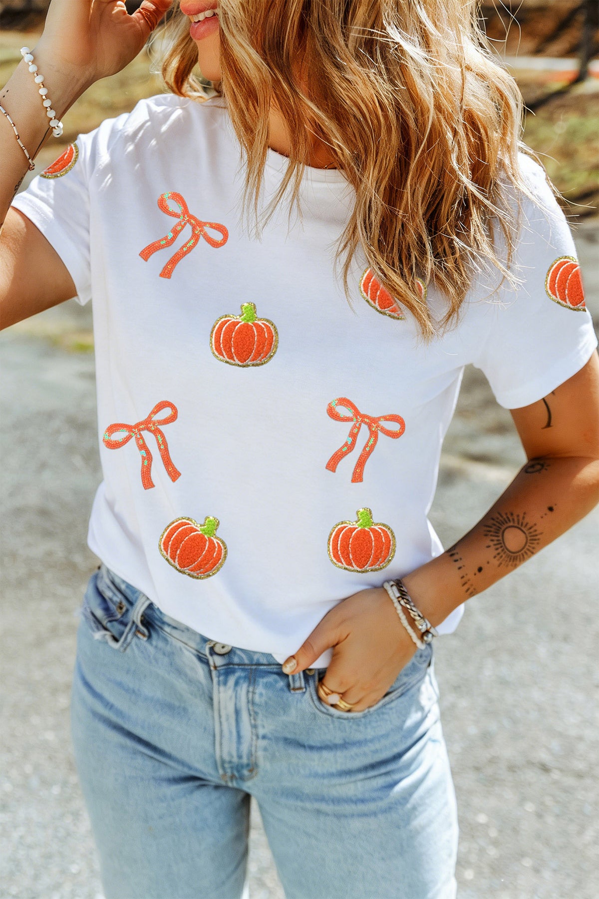 White Sequin Chenille Pumpkin Bow Pattern Casual Short T-Shirt