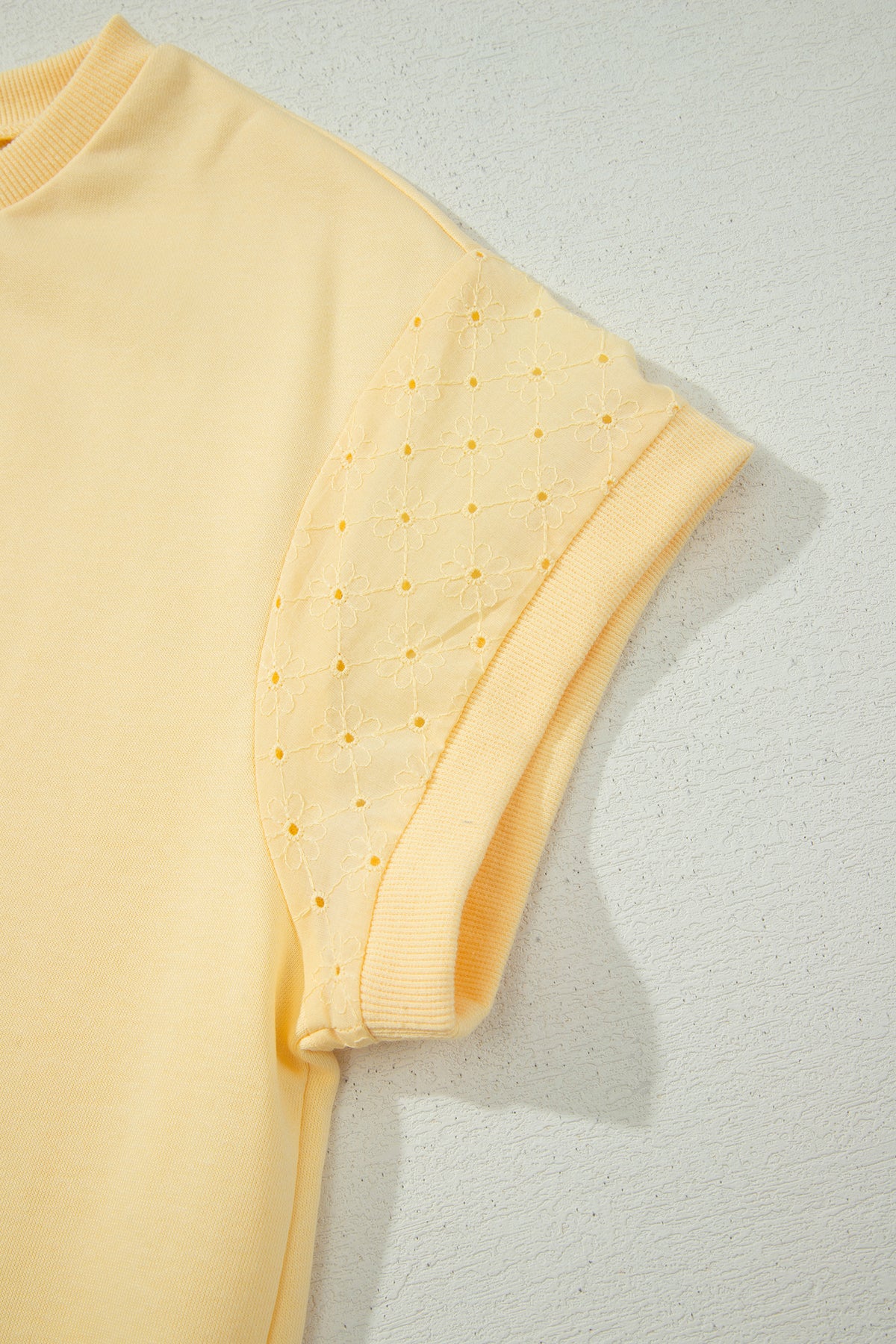 Women's Yellow Eyelet Lace Patchwork Sleeve Short Two-Piece Outfit